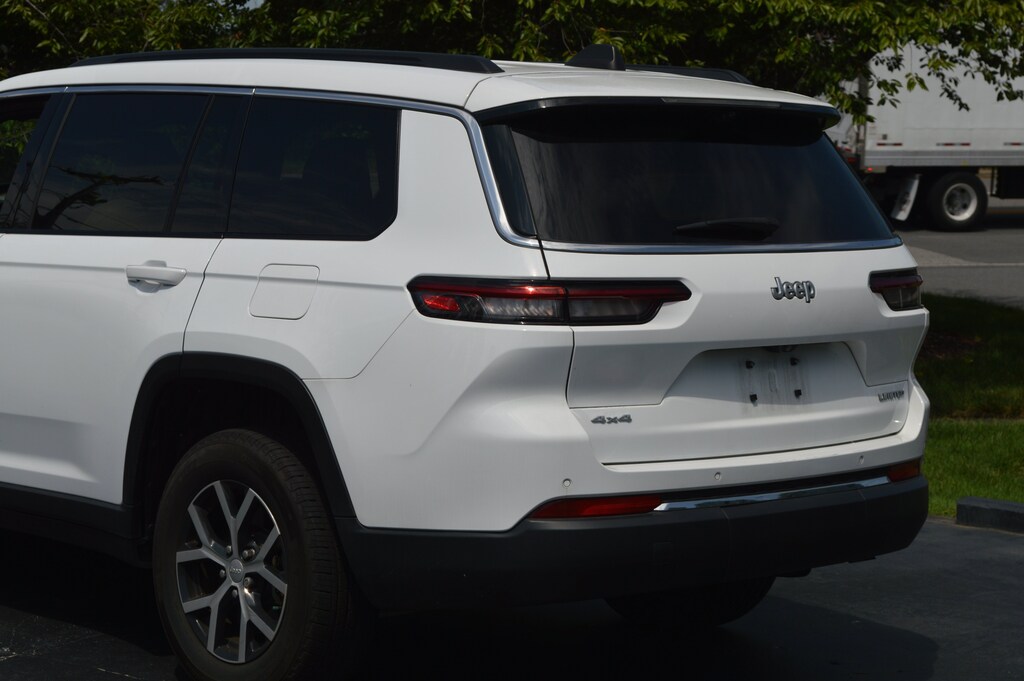 Used 2024 Jeep Grand Cherokee L Limited SUV