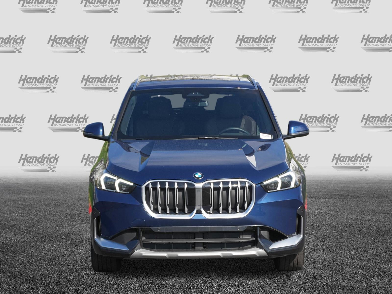 2025 BMW X1 xDrive28i photo 2