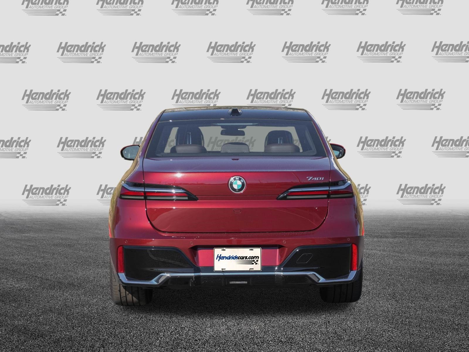 2025 BMW 7 Series 740i photo 3