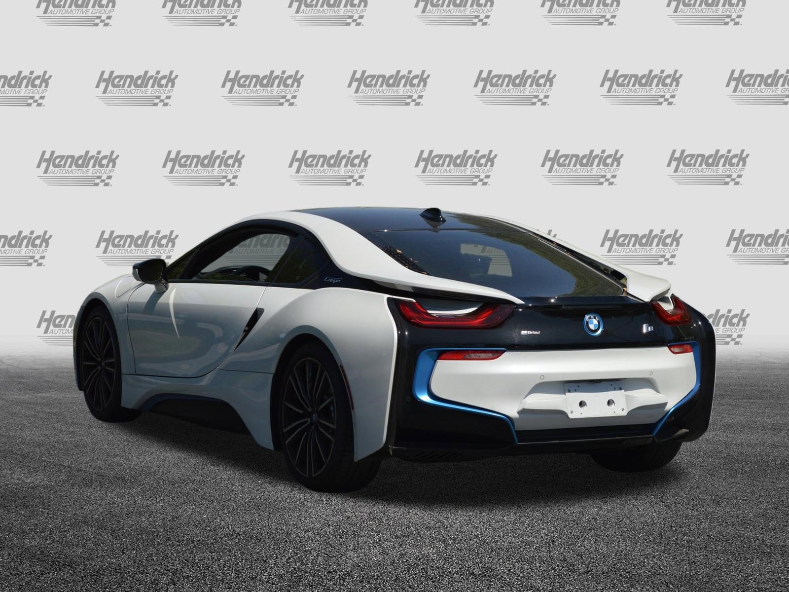 2019 BMW i8 photo 3