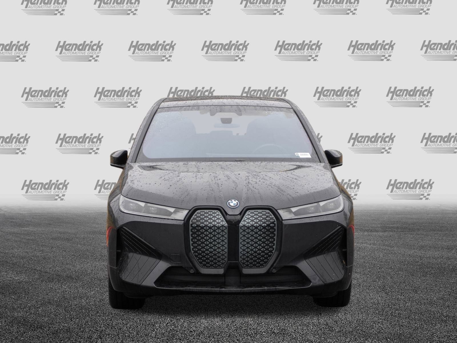 2025 BMW iX xDrive50 photo 2