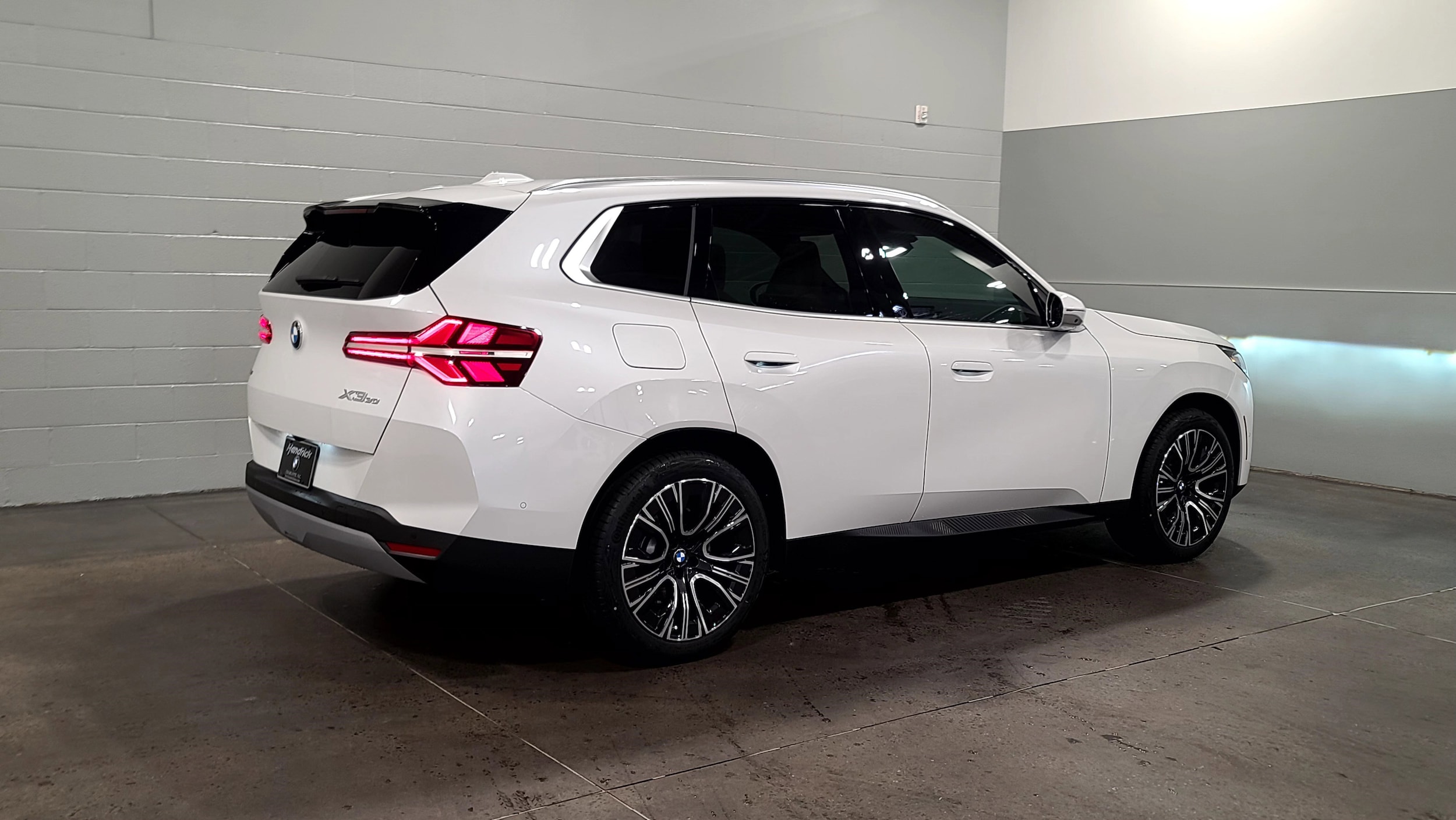 2026 BMW X3 30 xDrive photo 3