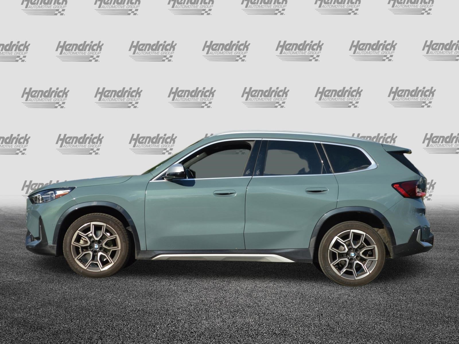 2023 BMW X1 xDrive28i photo 3