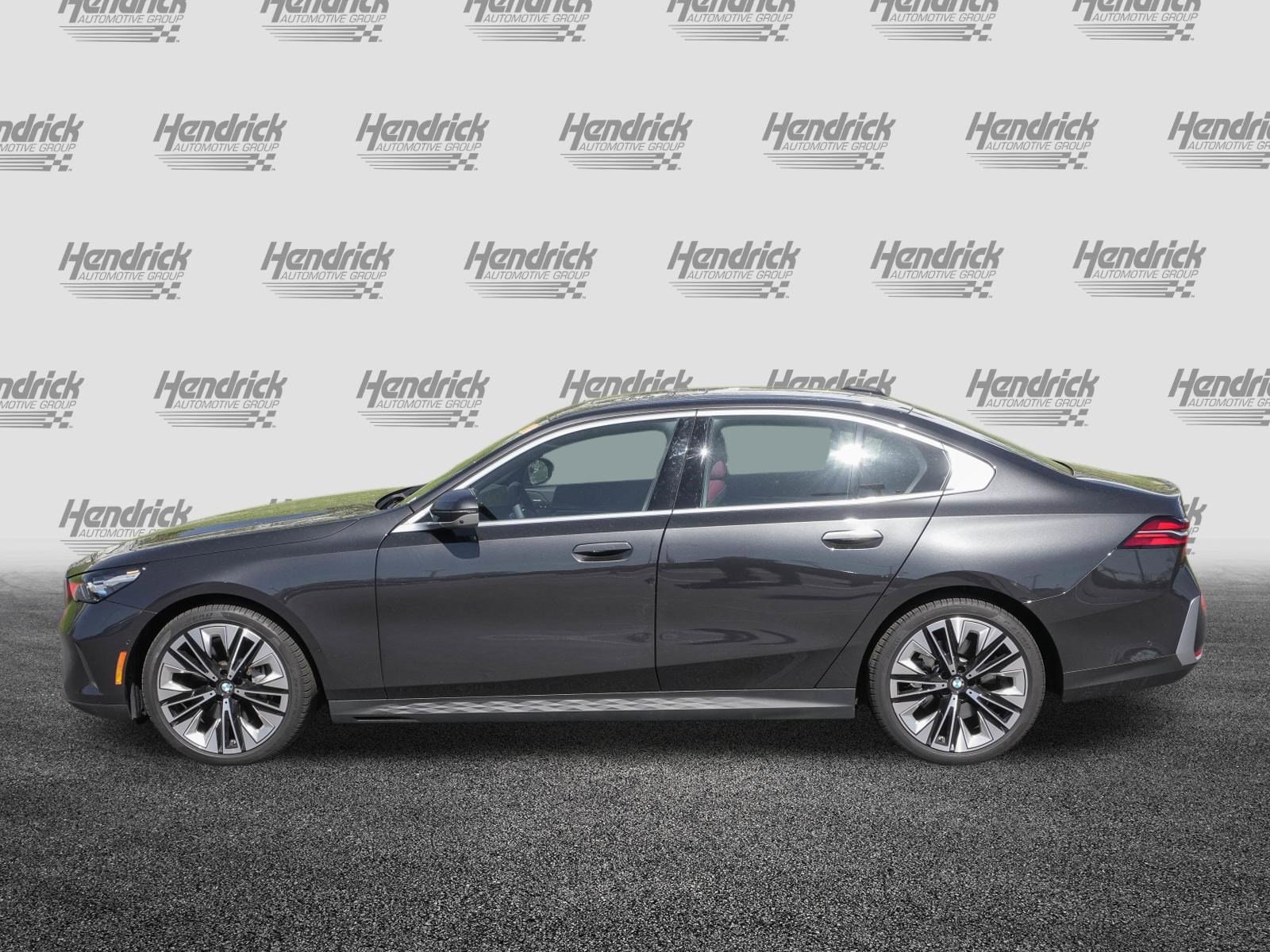2026 BMW 5 Series 540i xDrive photo 5