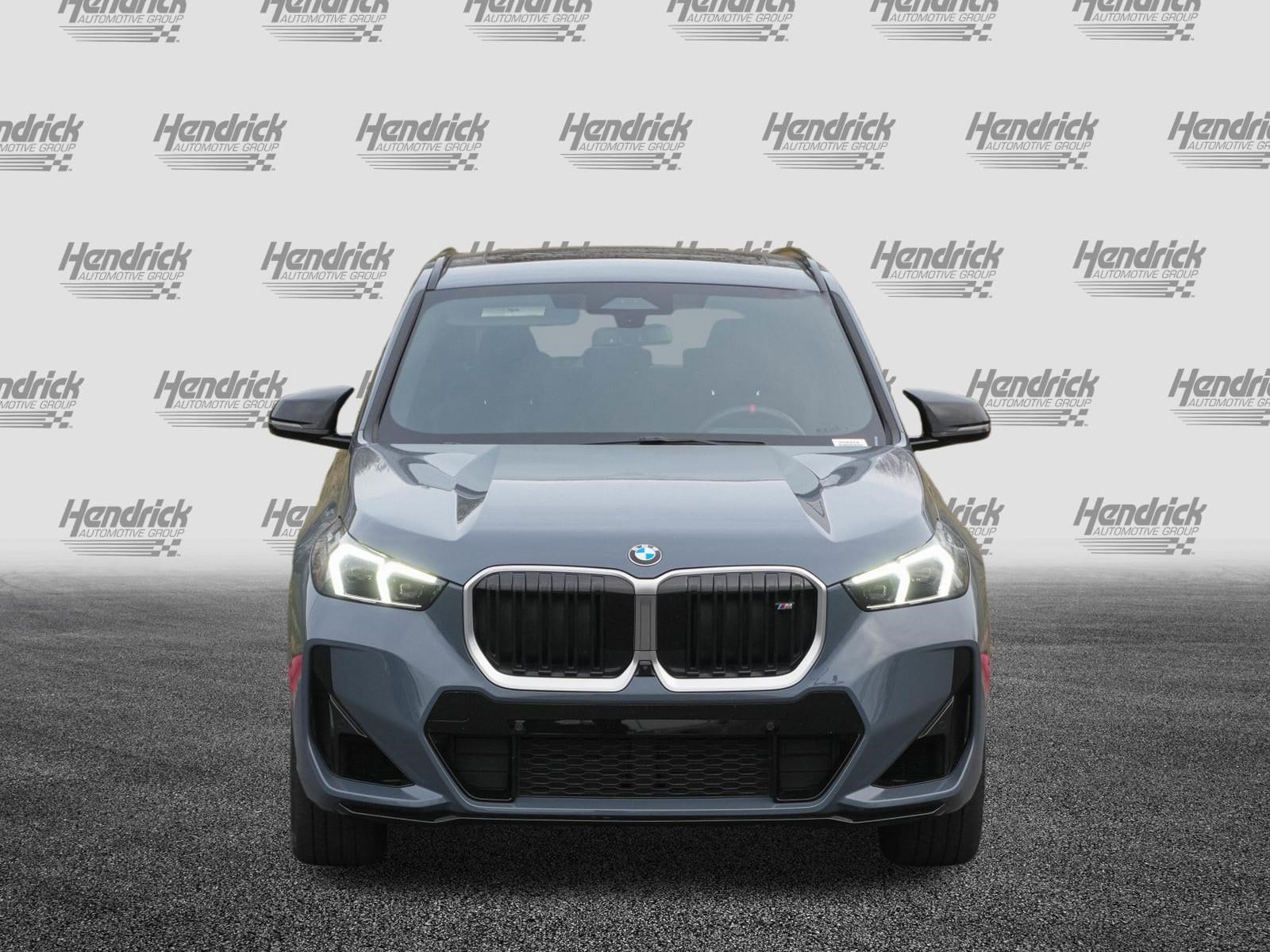 2025 BMW X1 M35i photo 2
