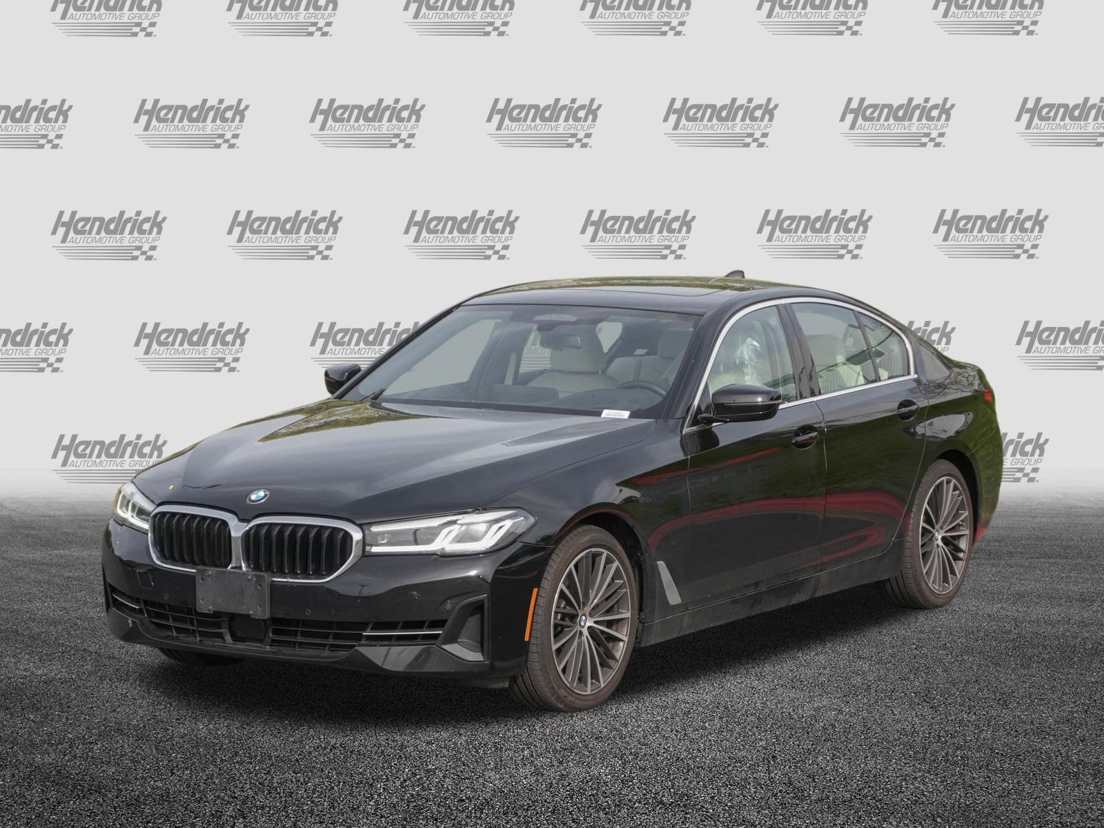 2023 BMW 5 Series 540i photo 4