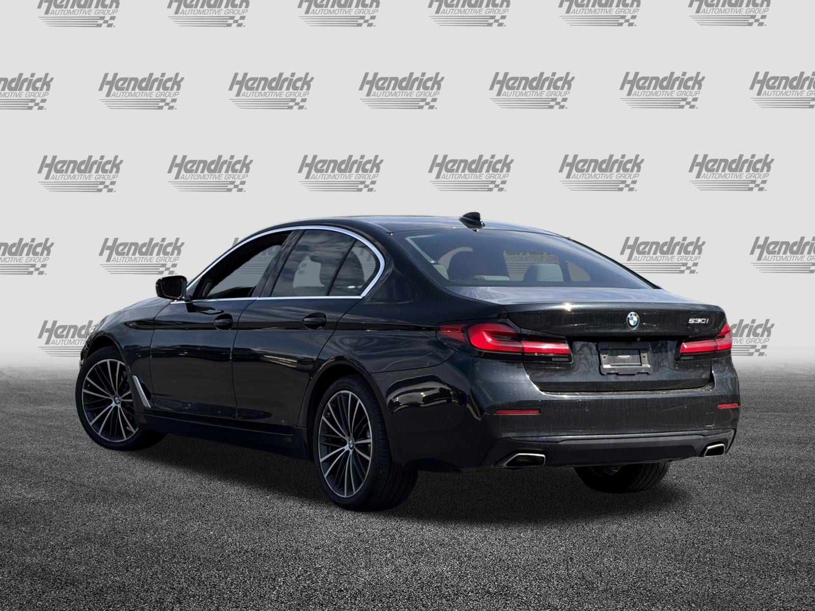 2021 BMW 5 Series 530i photo 3