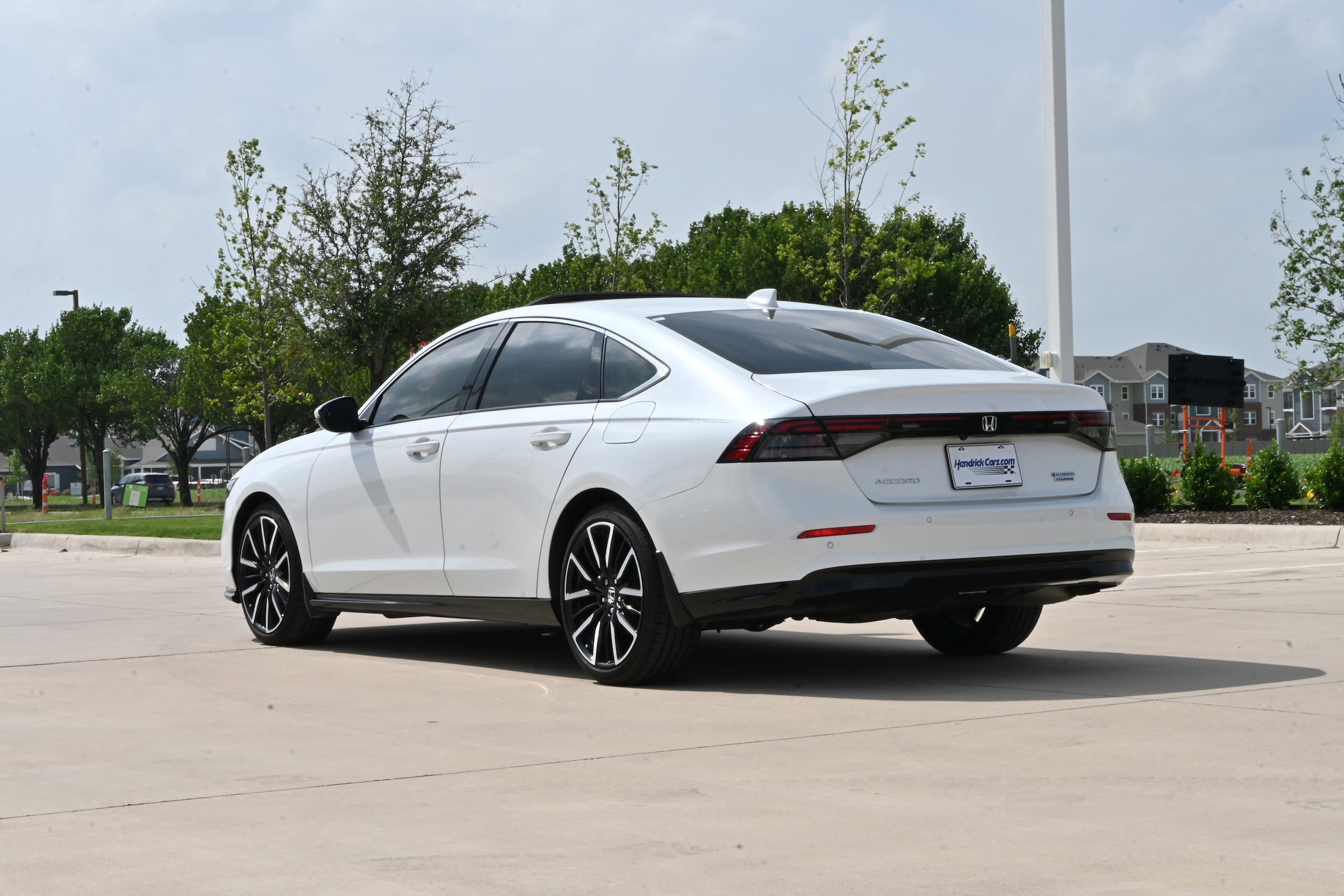 2024 Honda Accord Hybrid Touring photo 5