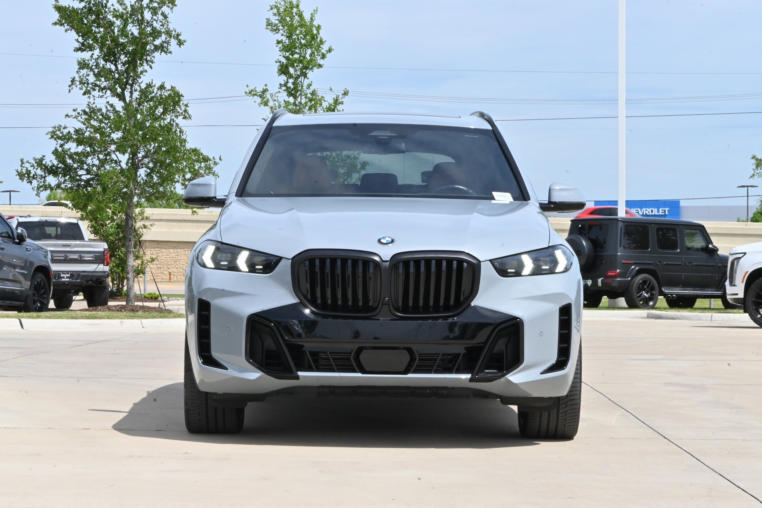 2024 BMW X5 sDrive40i photo 2
