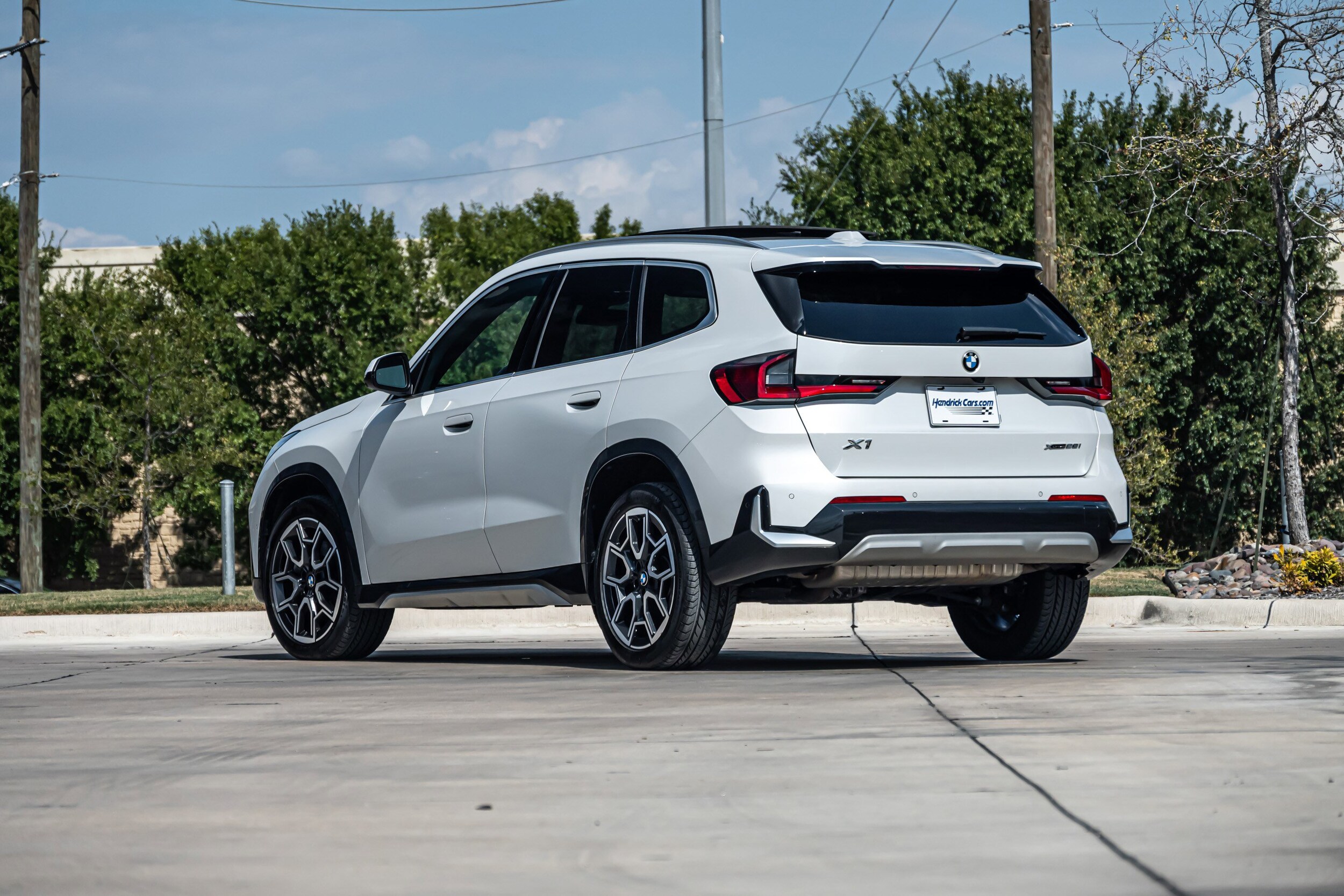 2025 Bmw X1 XDrive28i photo 2