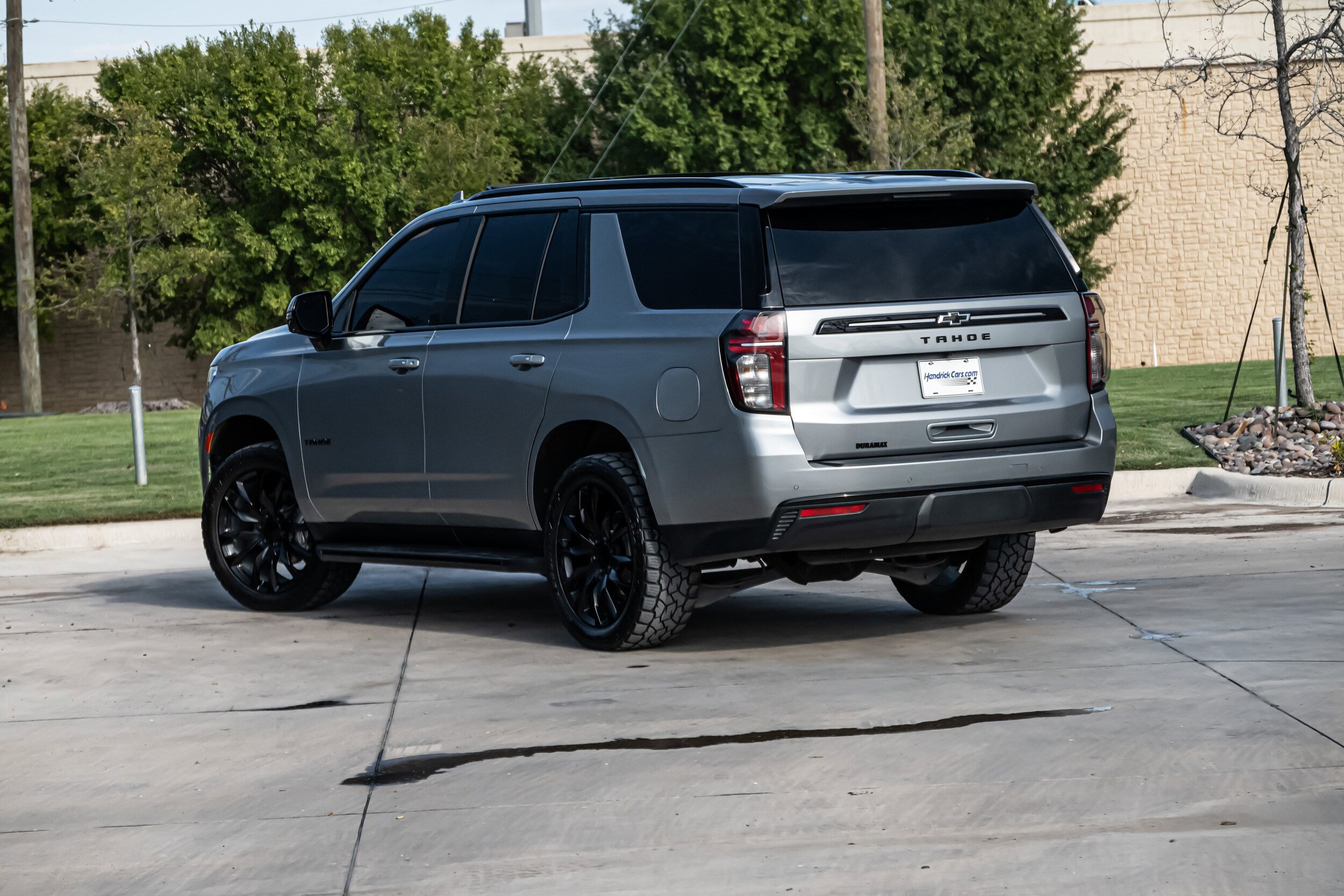 2023 Chevrolet Tahoe RST photo 2