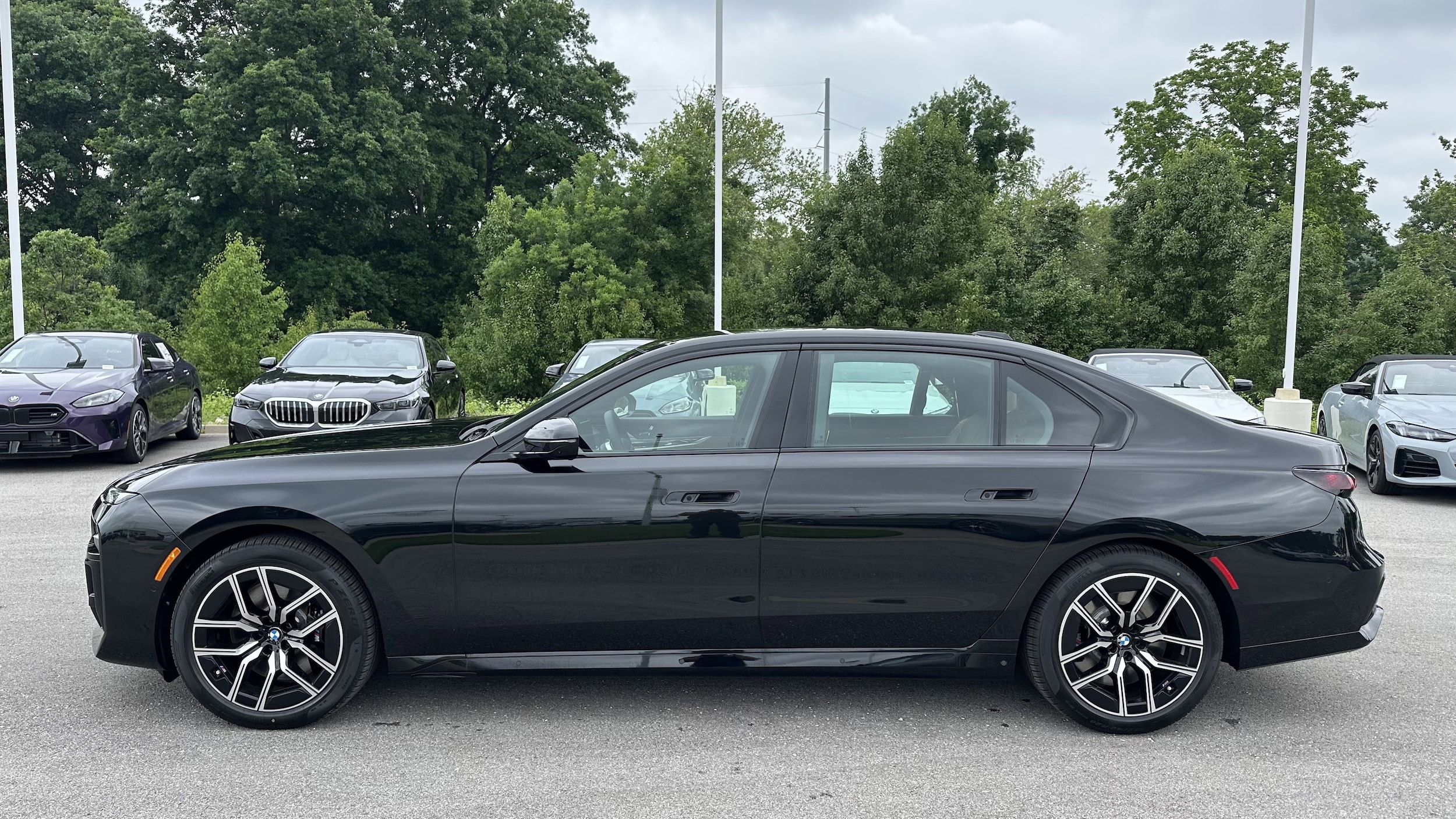 2025 BMW 7 Series 760i xDrive photo 6