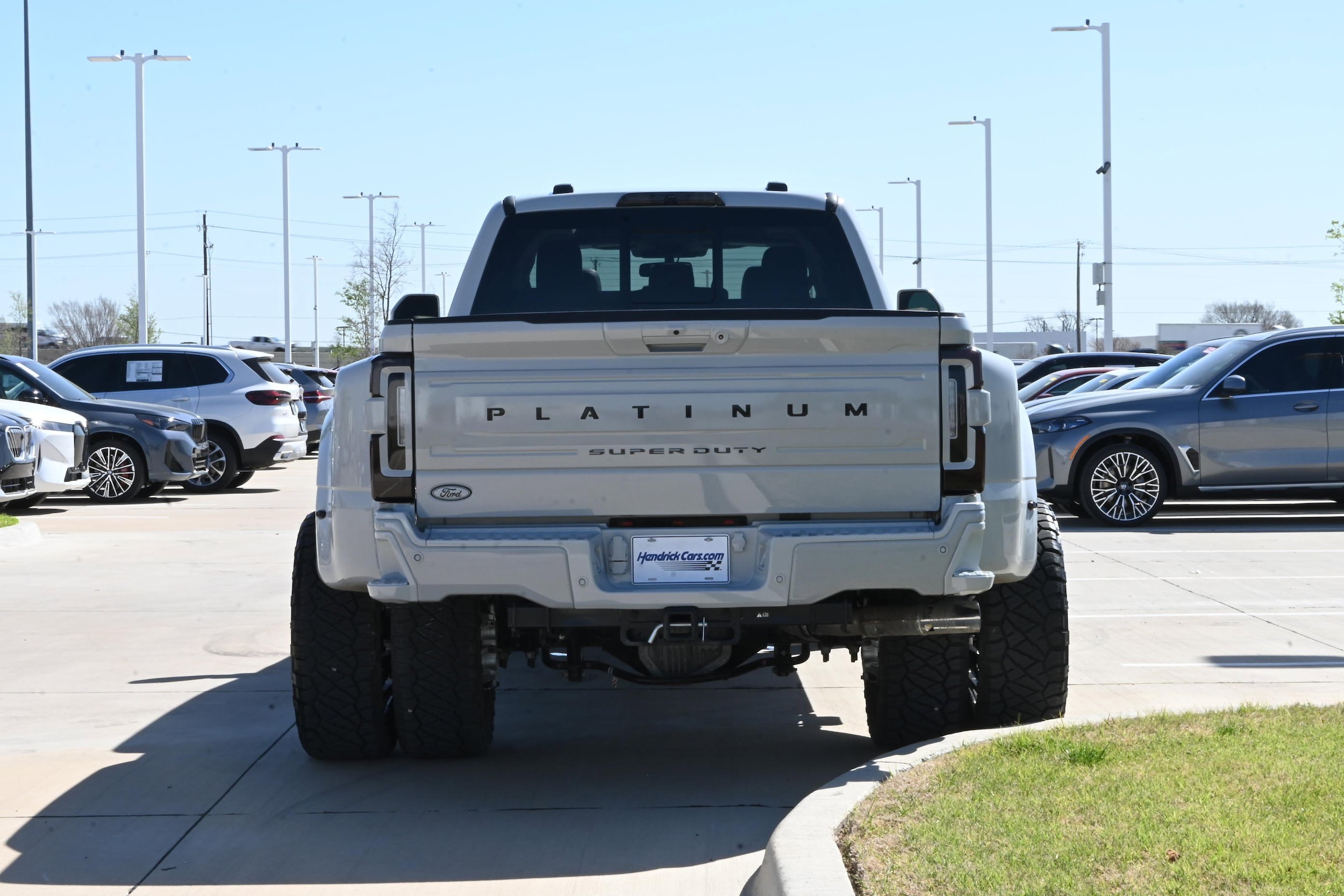 2026 Ford Super Duty F-450 DRW Platinum 4WD Crew Cab photo 6