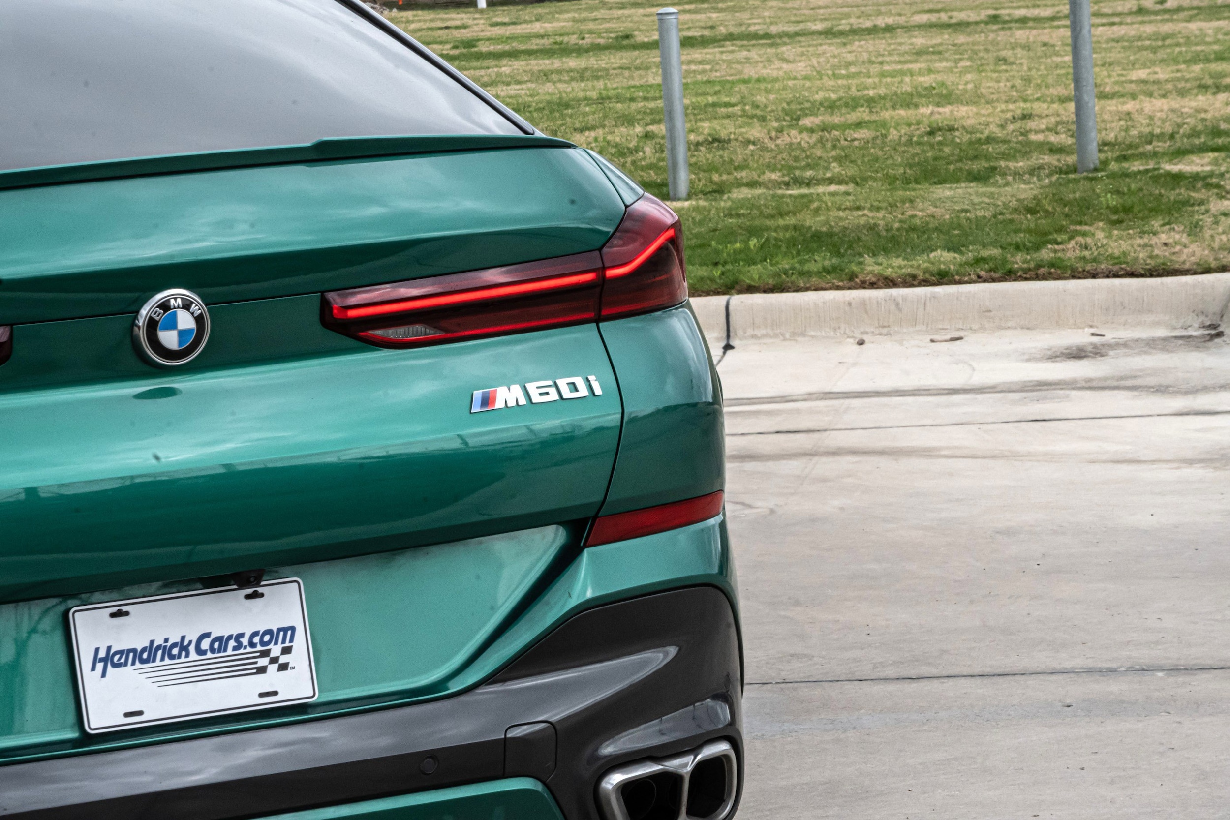 2025 BMW X6 M60i photo 3