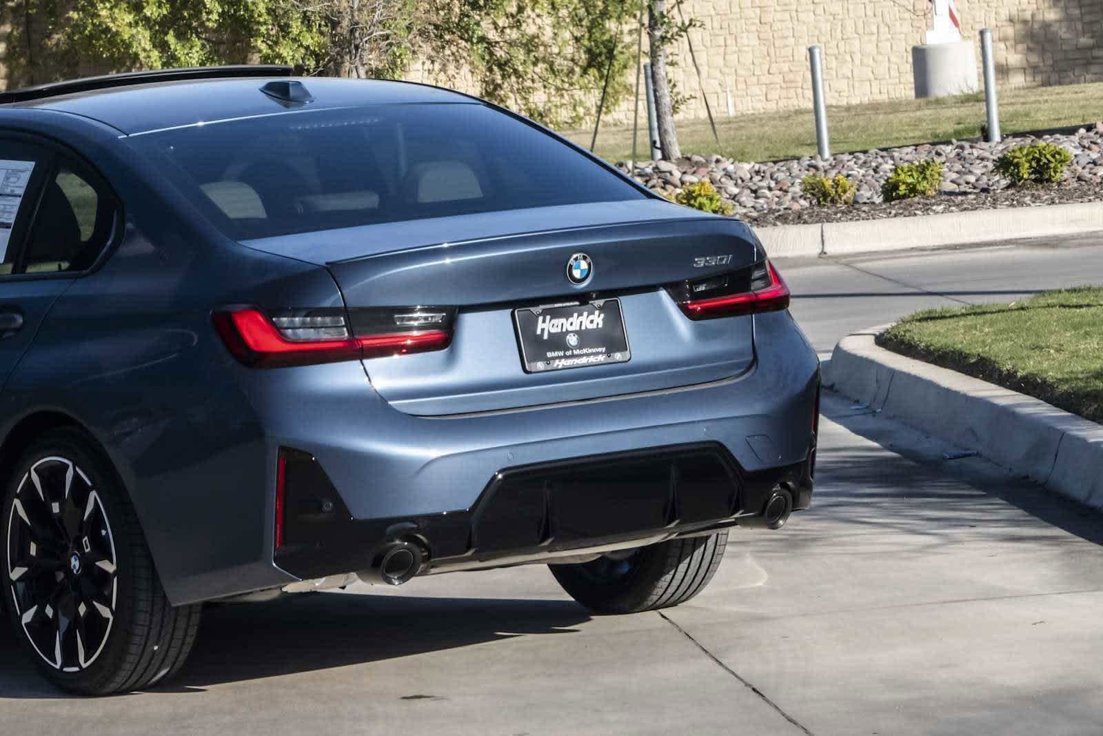 2026 BMW 3 Series 330i photo 5