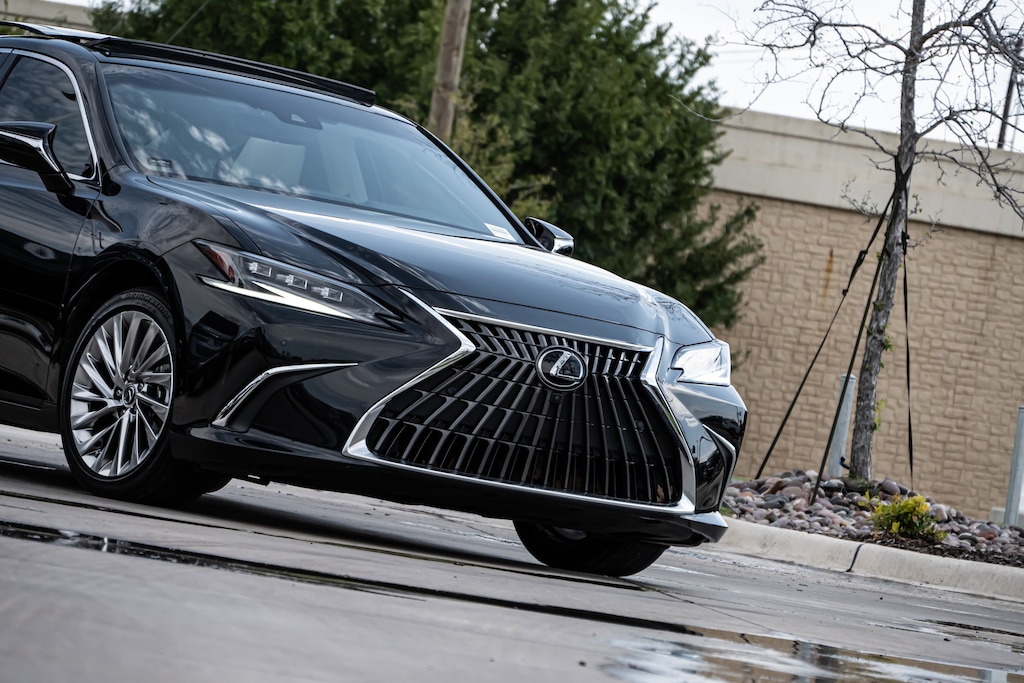 Used 2022 Lexus ES 350 Ultra Luxury Sedan