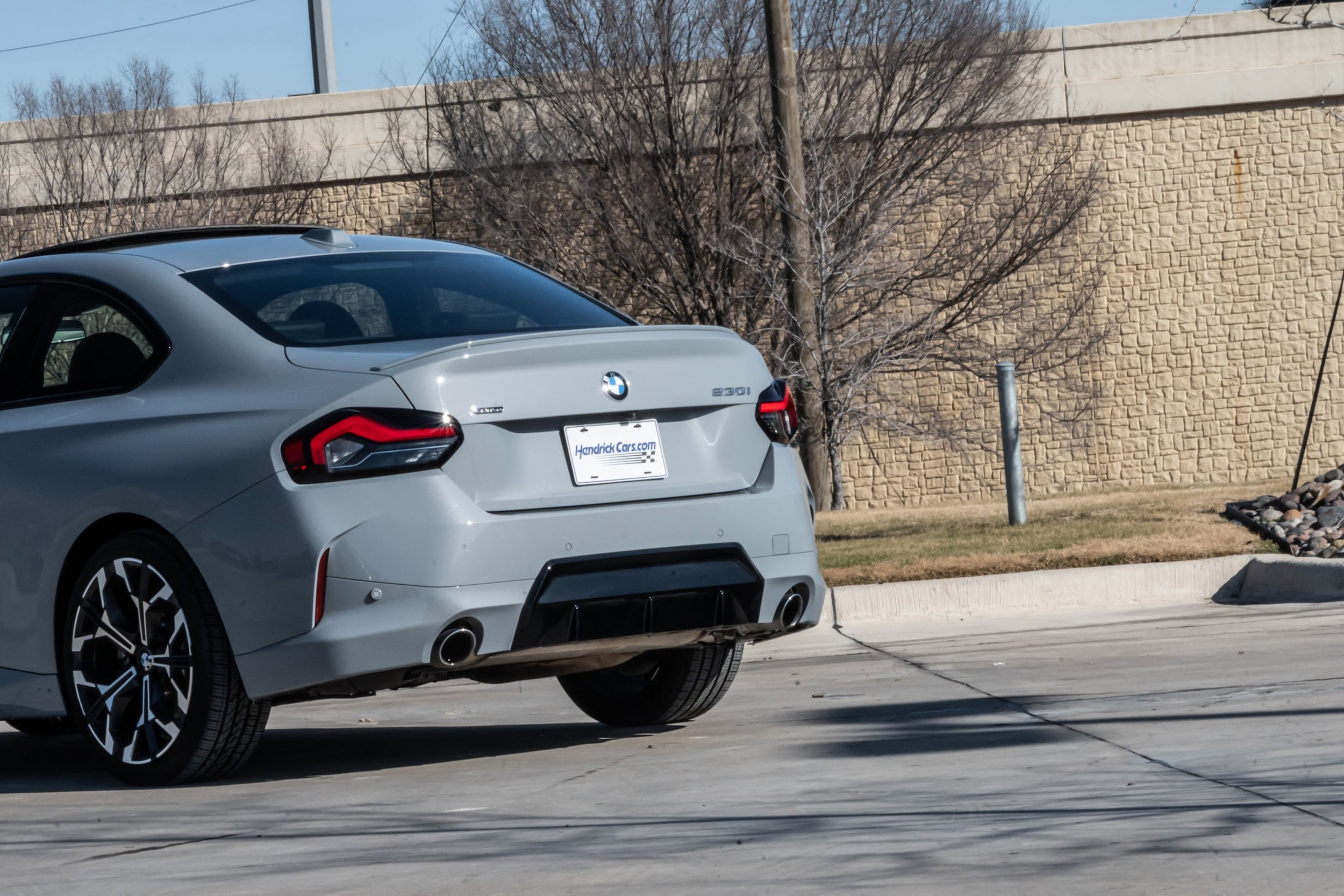 2025 BMW 2 Series 230i xDrive photo 5