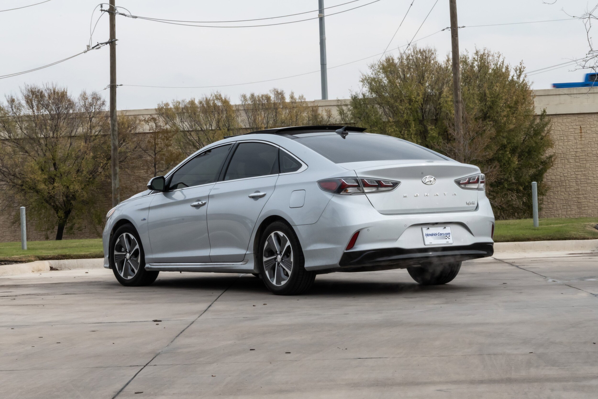 2019 Hyundai Sonata Hybrid Limited photo 2