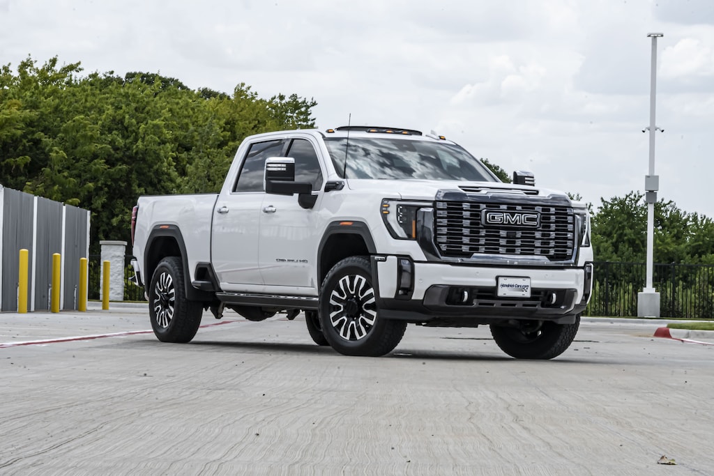 Used 2024 GMC Sierra 2500HD Denali Ultimate 4WD Crew Cab Pickup