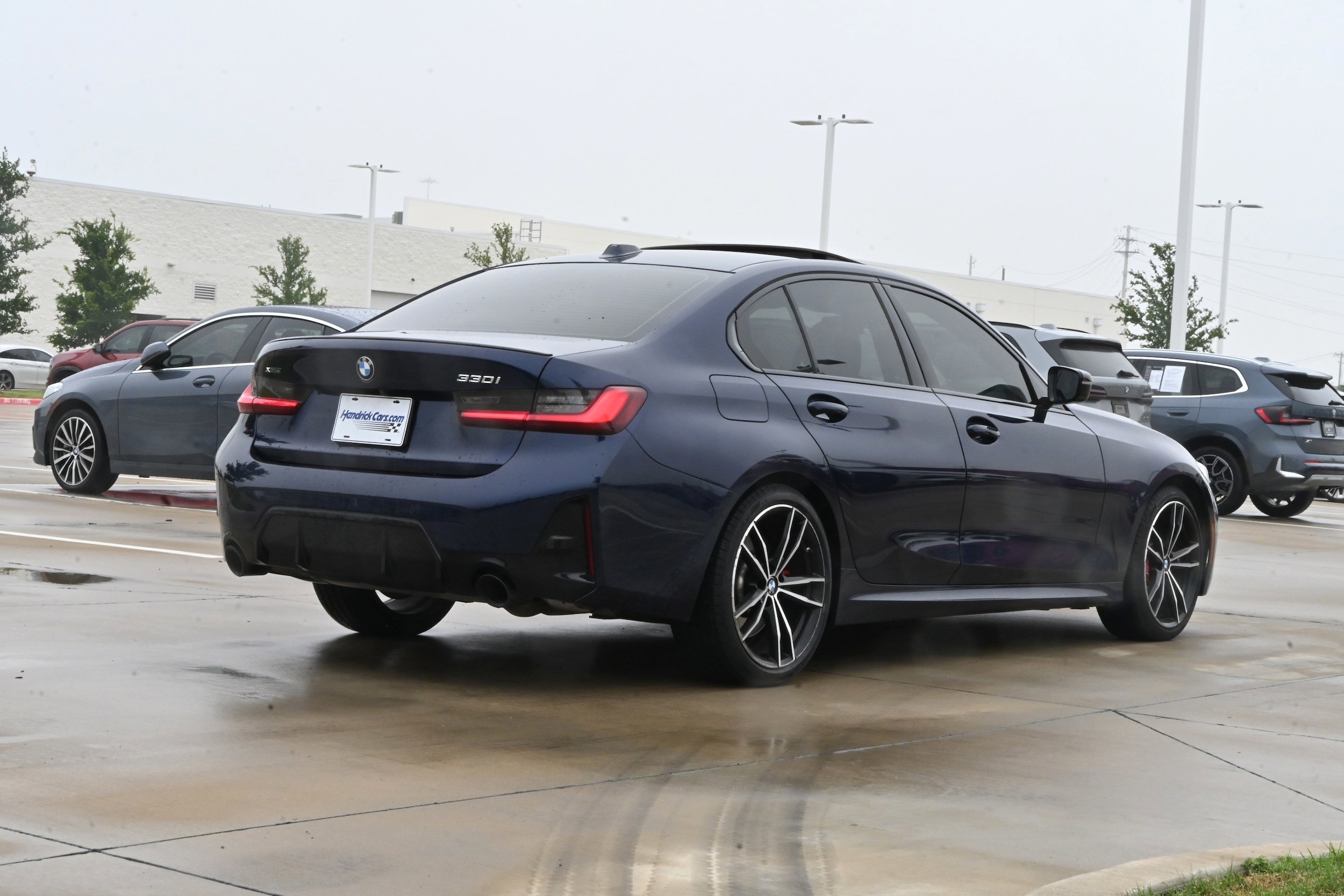 2023 BMW 3 Series 330i xDrive photo 6