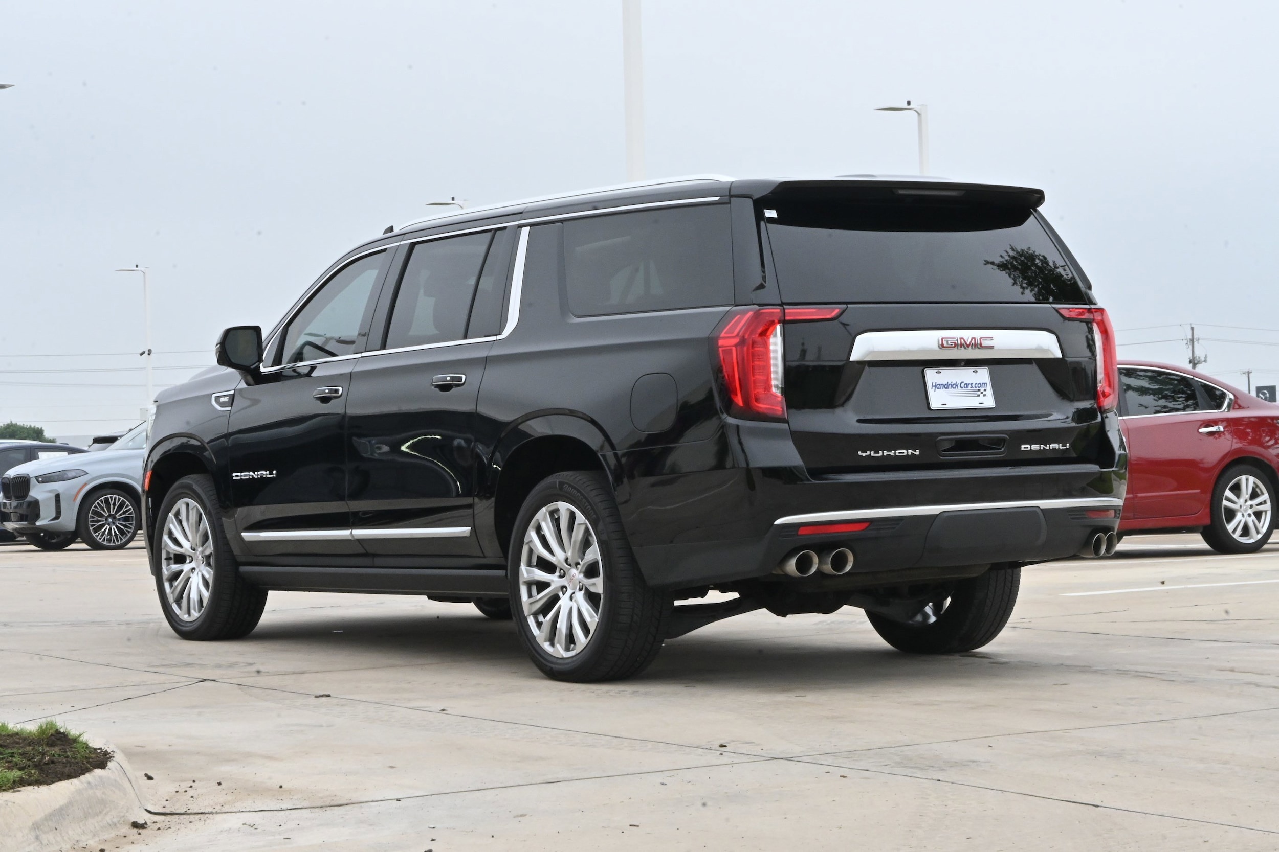 2023 GMC Yukon XL Denali 4WD photo 5