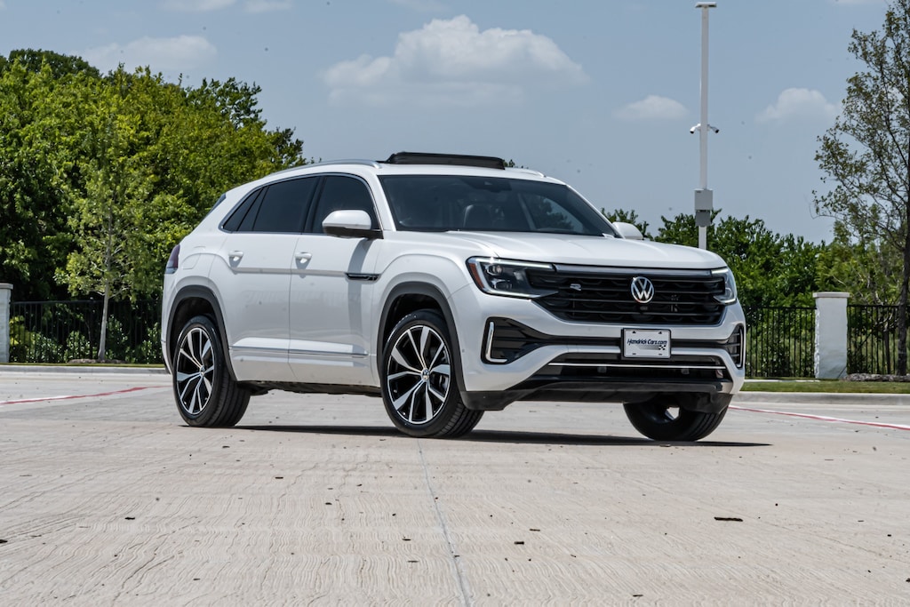 Used 2024 Volkswagen Atlas Cross Sport 2.0T SEL Premium R-Line 4MOTION SUV