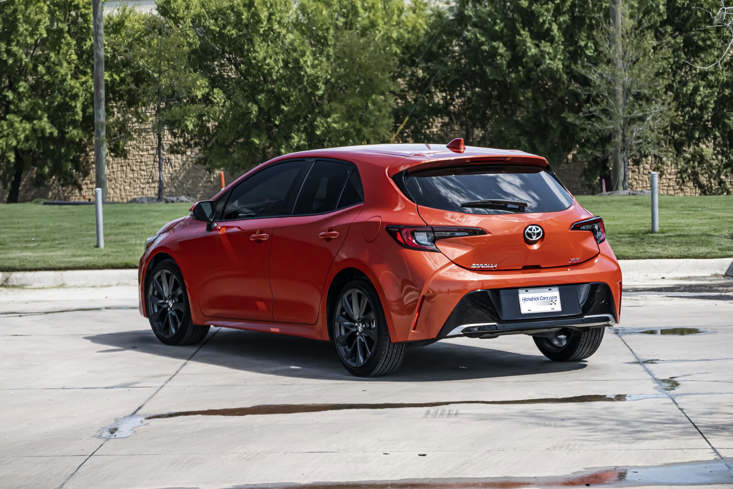 2023 Toyota Corolla XSE photo 2