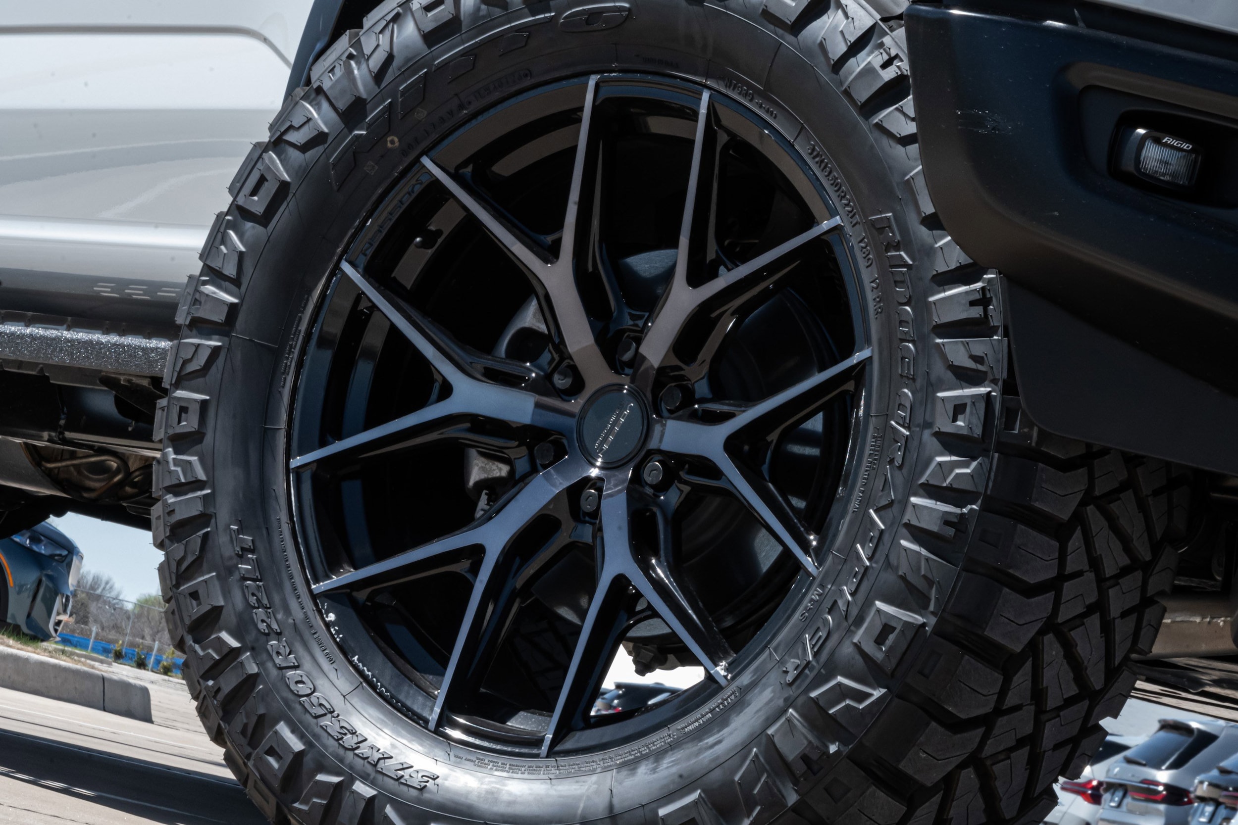 2026 Ford F-150 Raptor 4WD SuperCrew photo 3