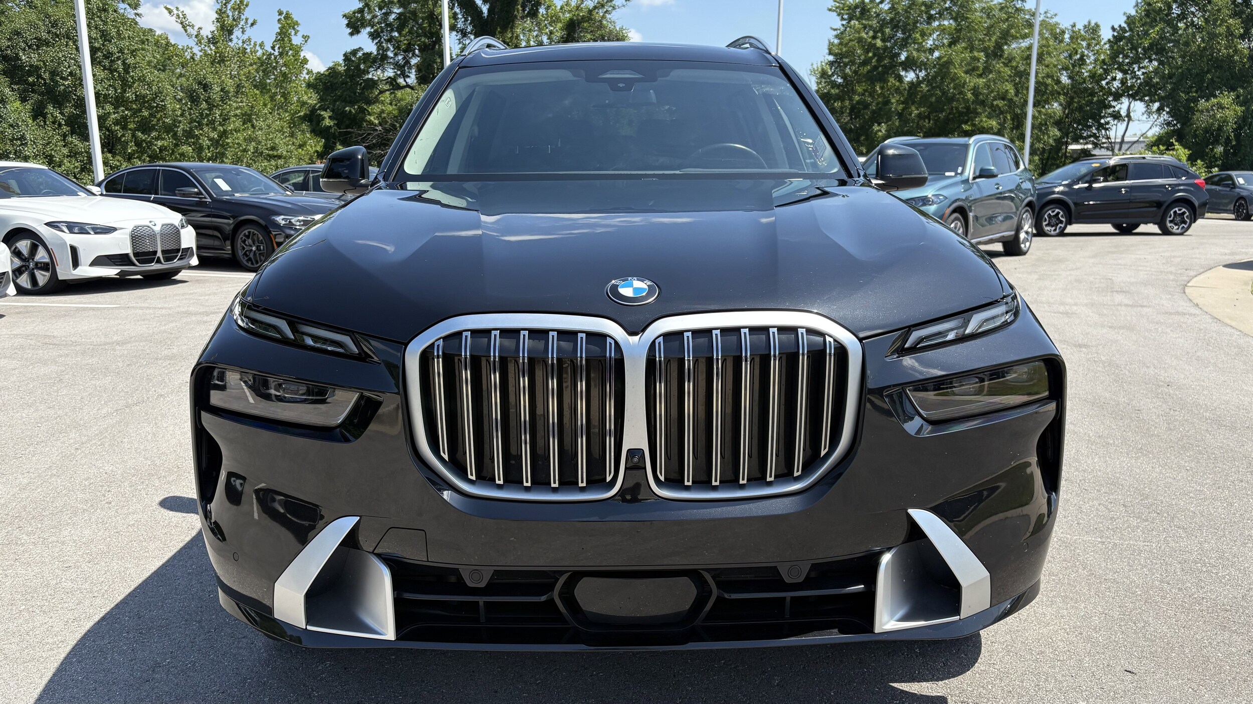 2024 Bmw X7 xDrive40i photo 2
