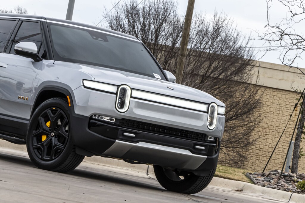 Used 2024 Rivian R1S Adventure Quad-Motor Large Pack SUV