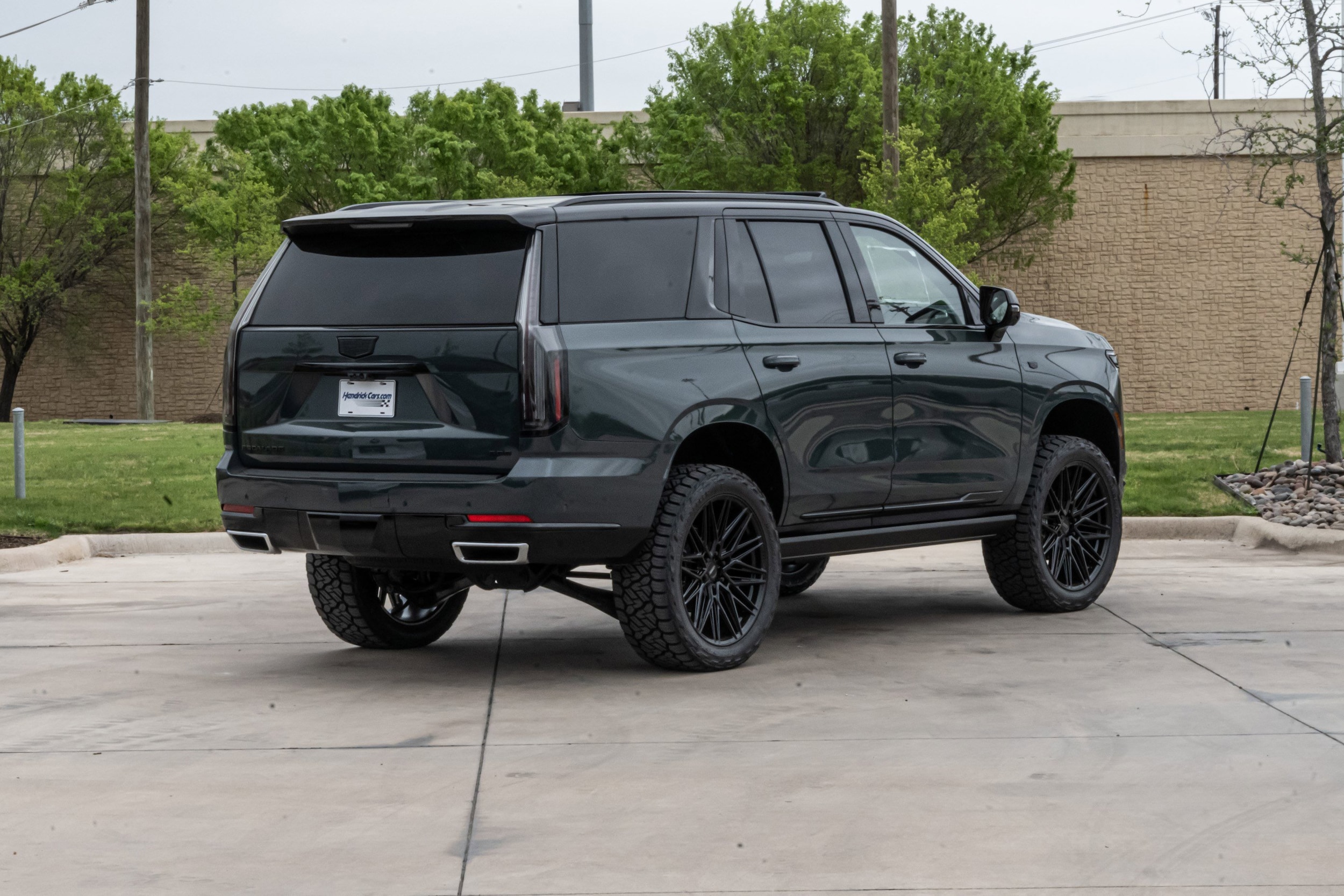 2026 CADILLAC Escalade 4WD Luxury photo 3