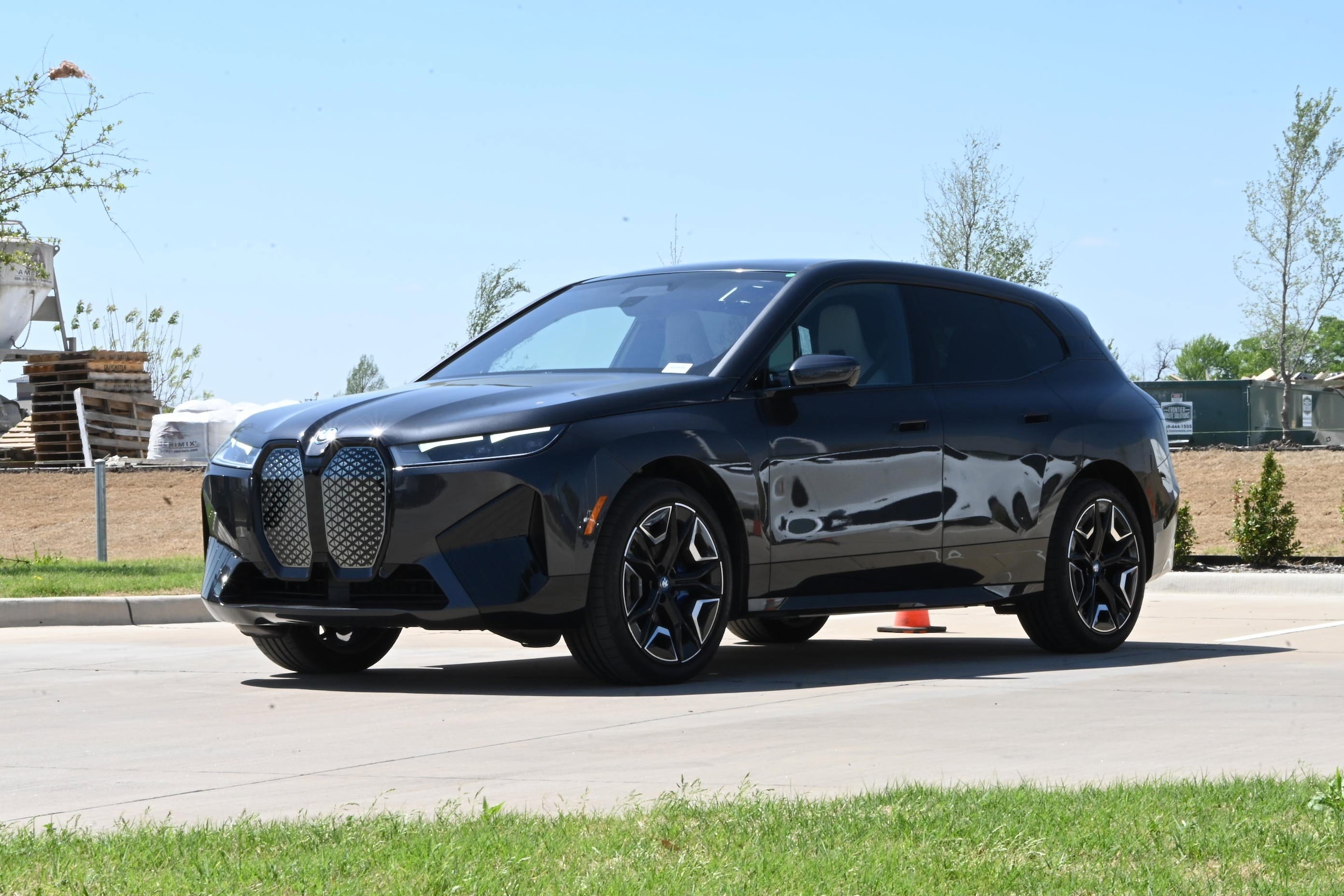 2024 BMW iX xDrive50 photo 4