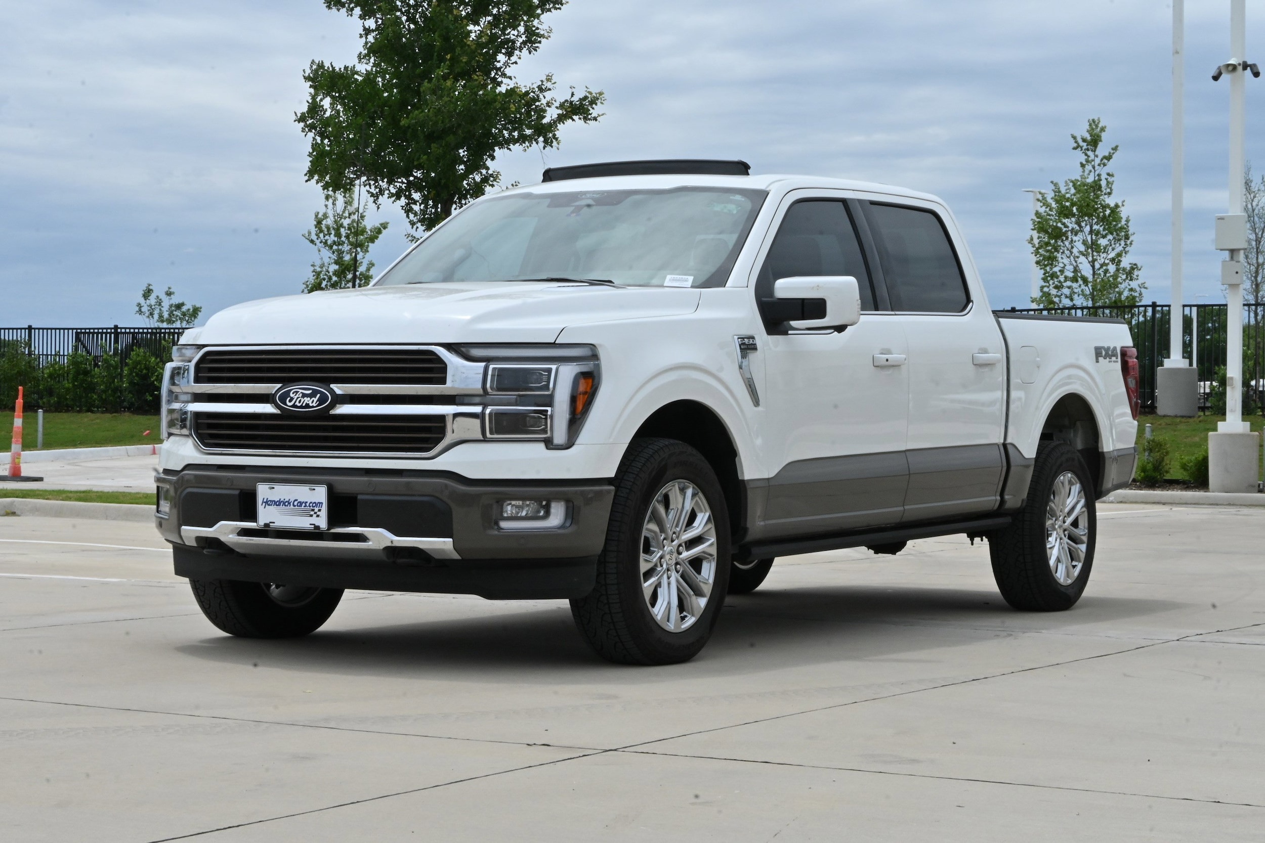 2025 Ford F-150 King Ranch 4WD SuperCrew photo 4