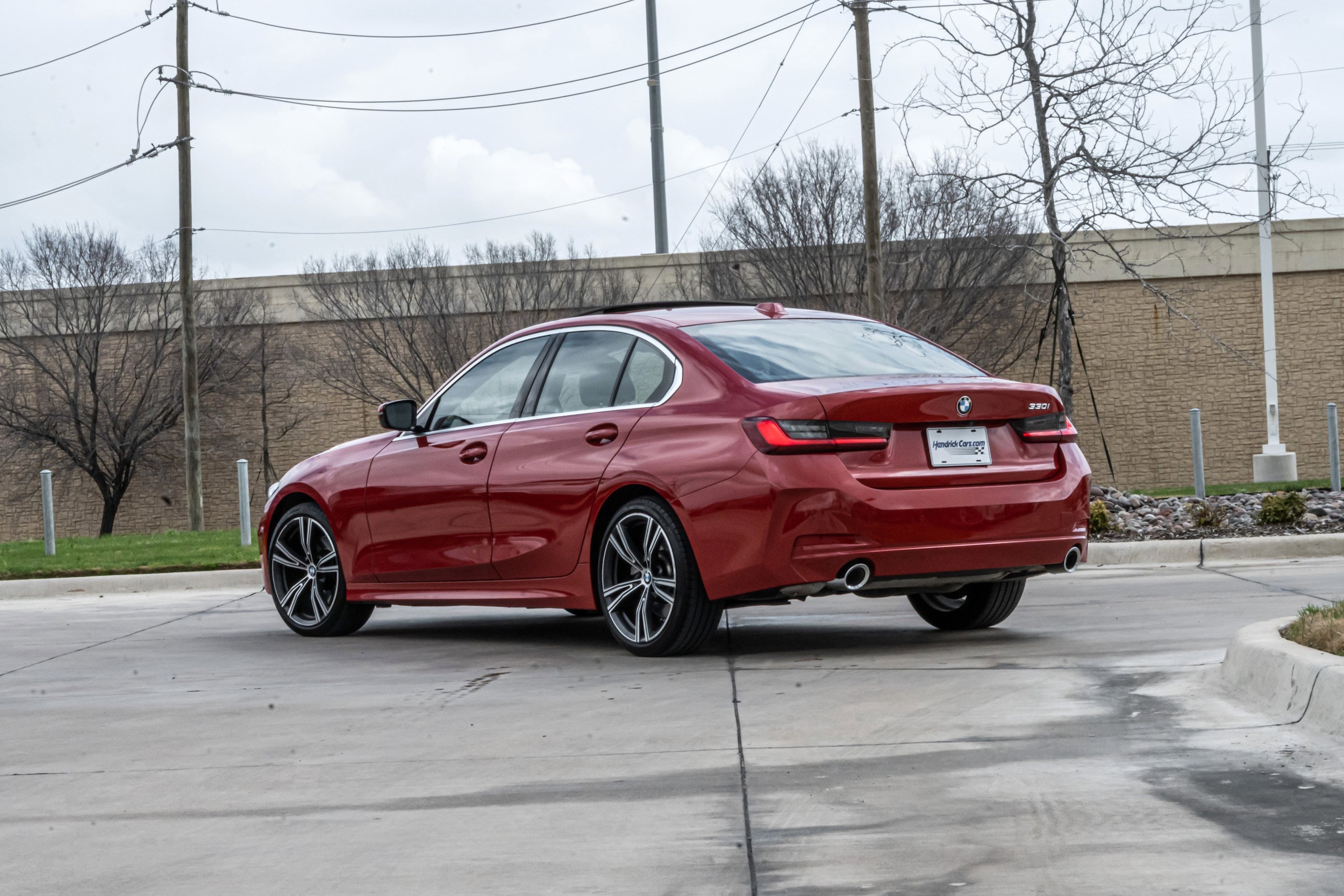 2024 BMW 3 Series 330i photo 2