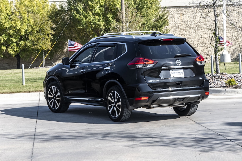 Used 2017 Nissan Rogue SL SUV