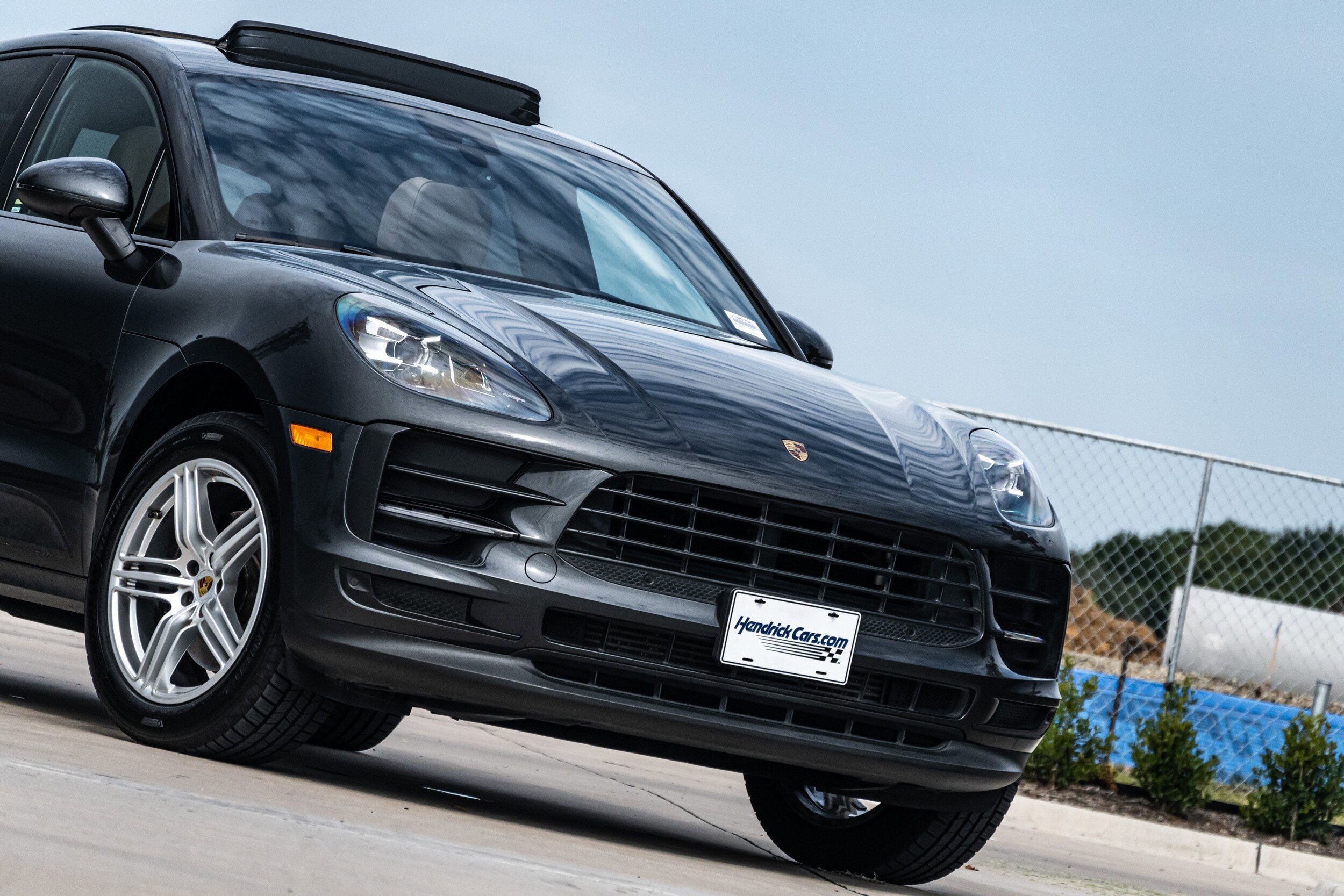 2019 Porsche Macan photo 3