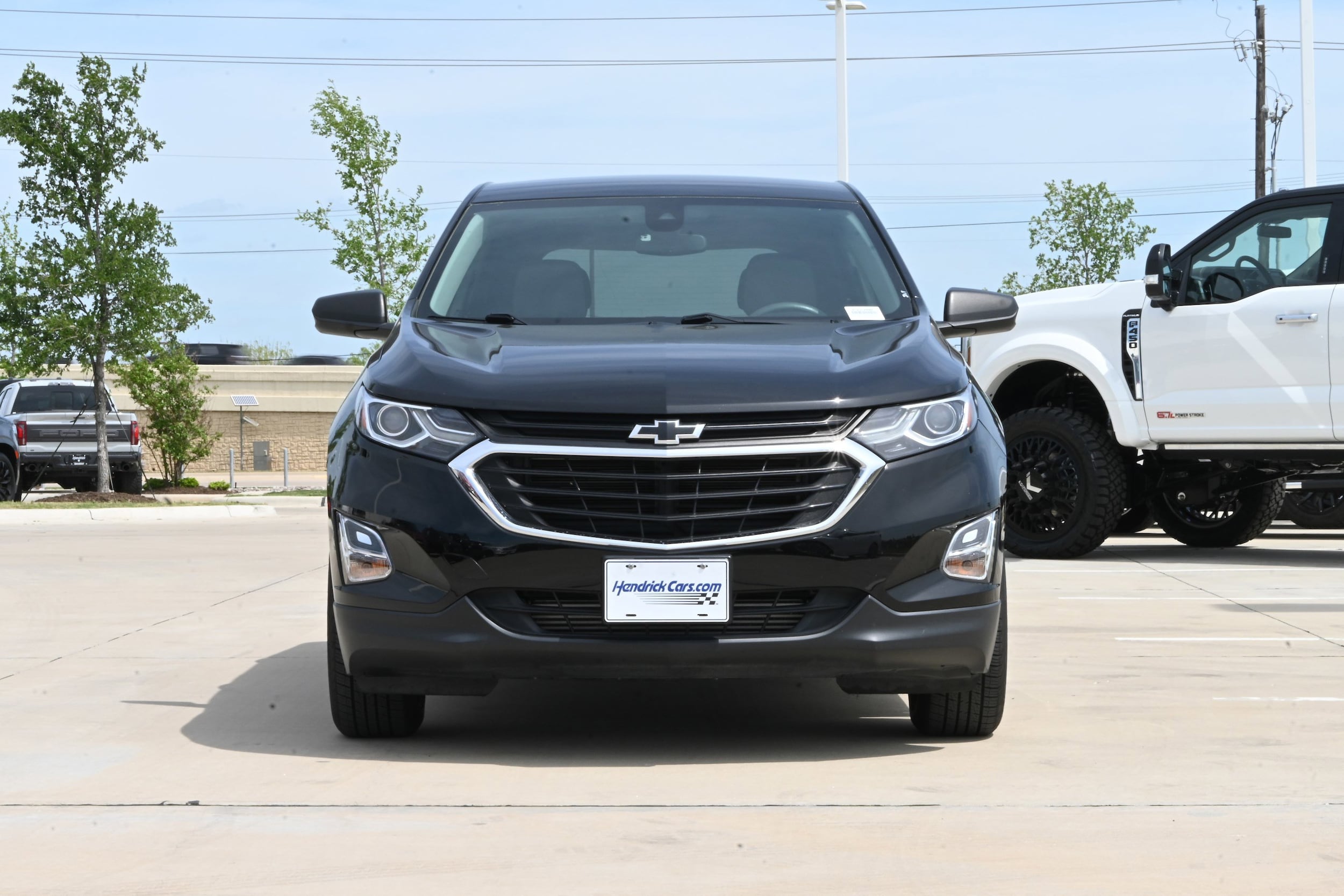 2020 Chevrolet Equinox LS photo 2