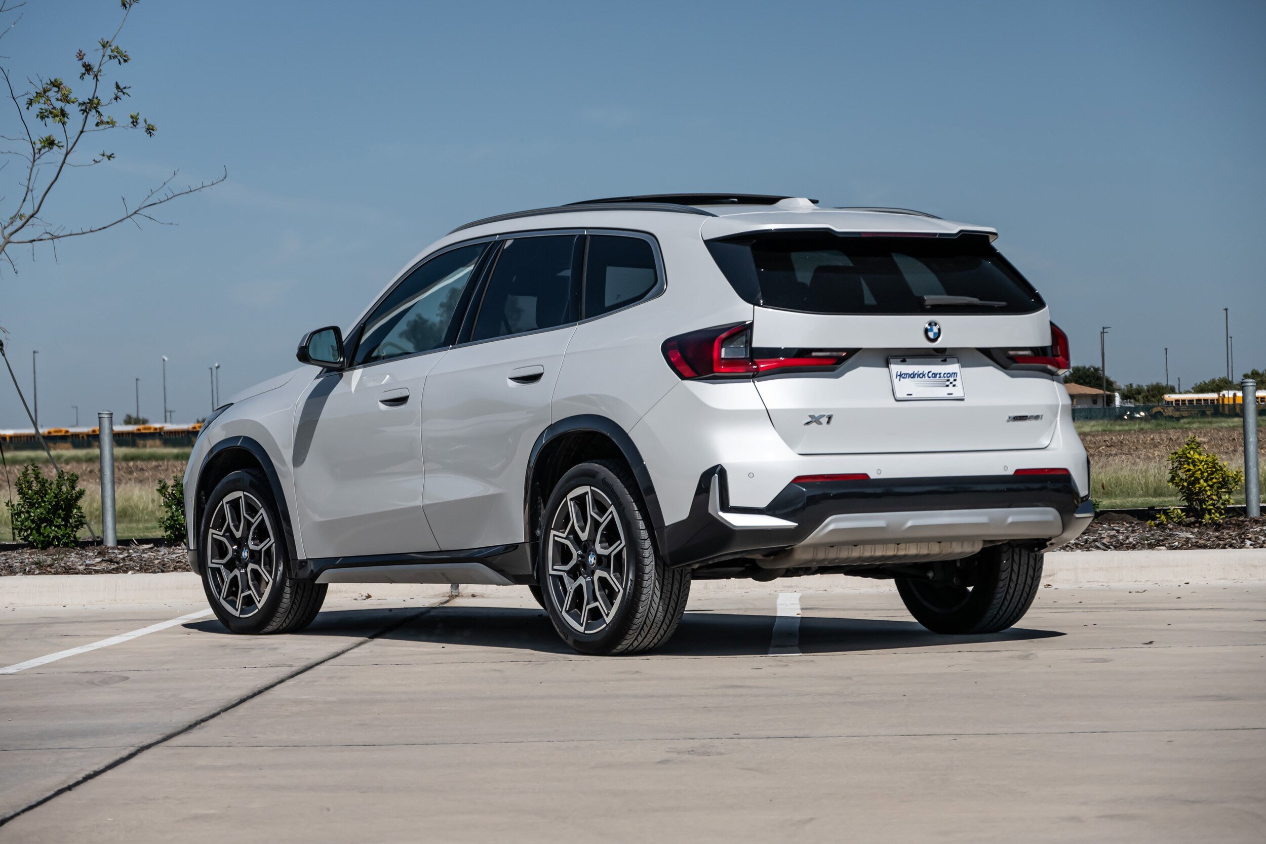 2024 Bmw X1 XDrive28i photo 2