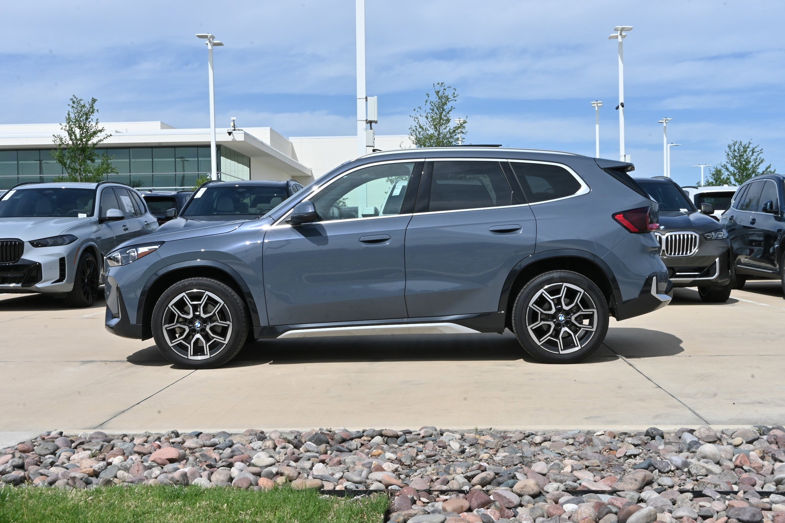 2025 BMW X1 xDrive28i photo 5