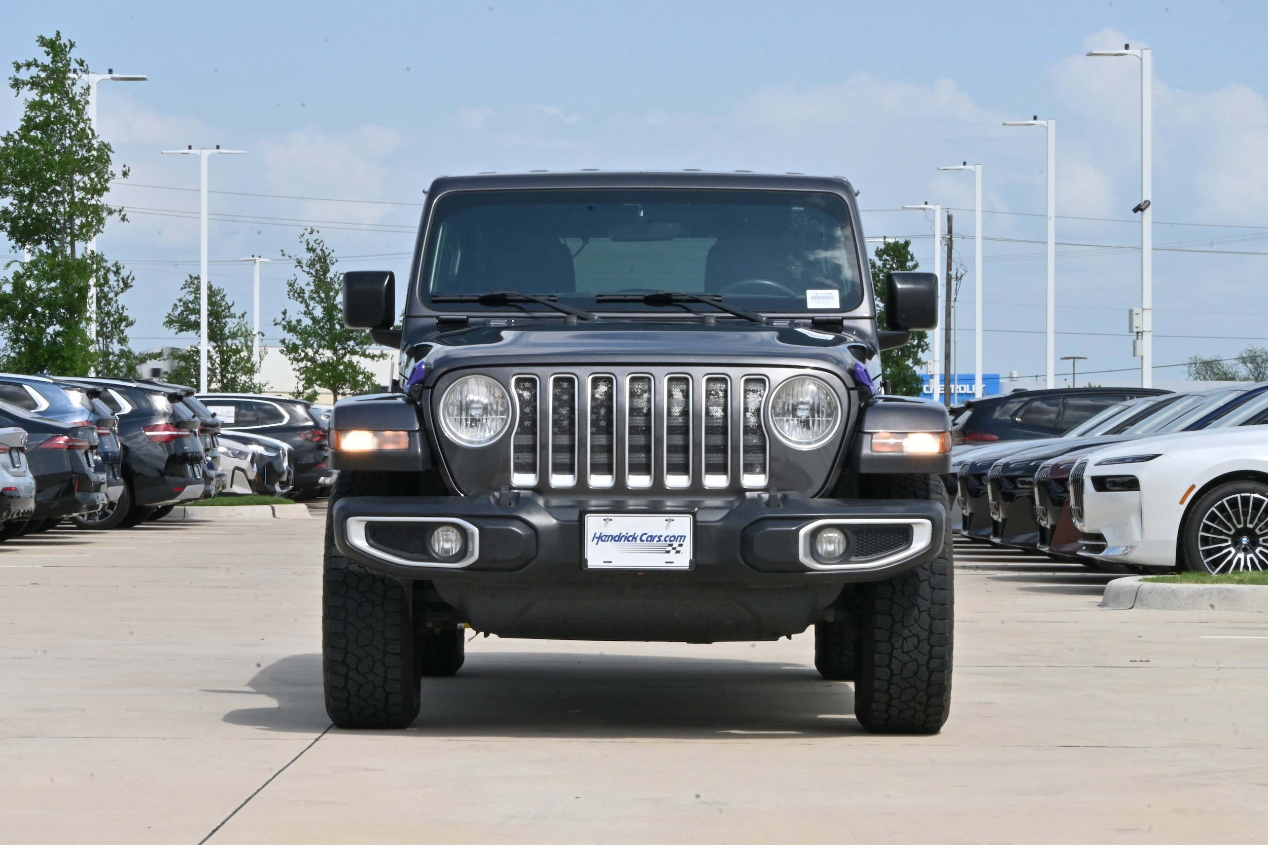 2018 Jeep Wrangler Unlimited Sahara 4x4 photo 2