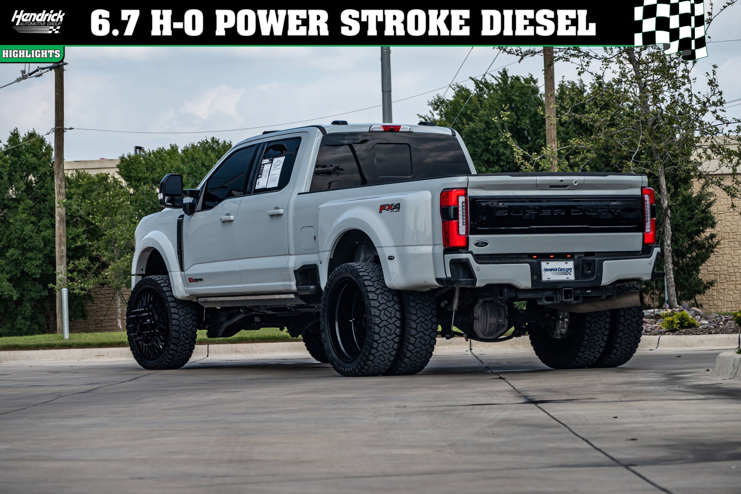 2025 Ford F-450 Platinum photo 3