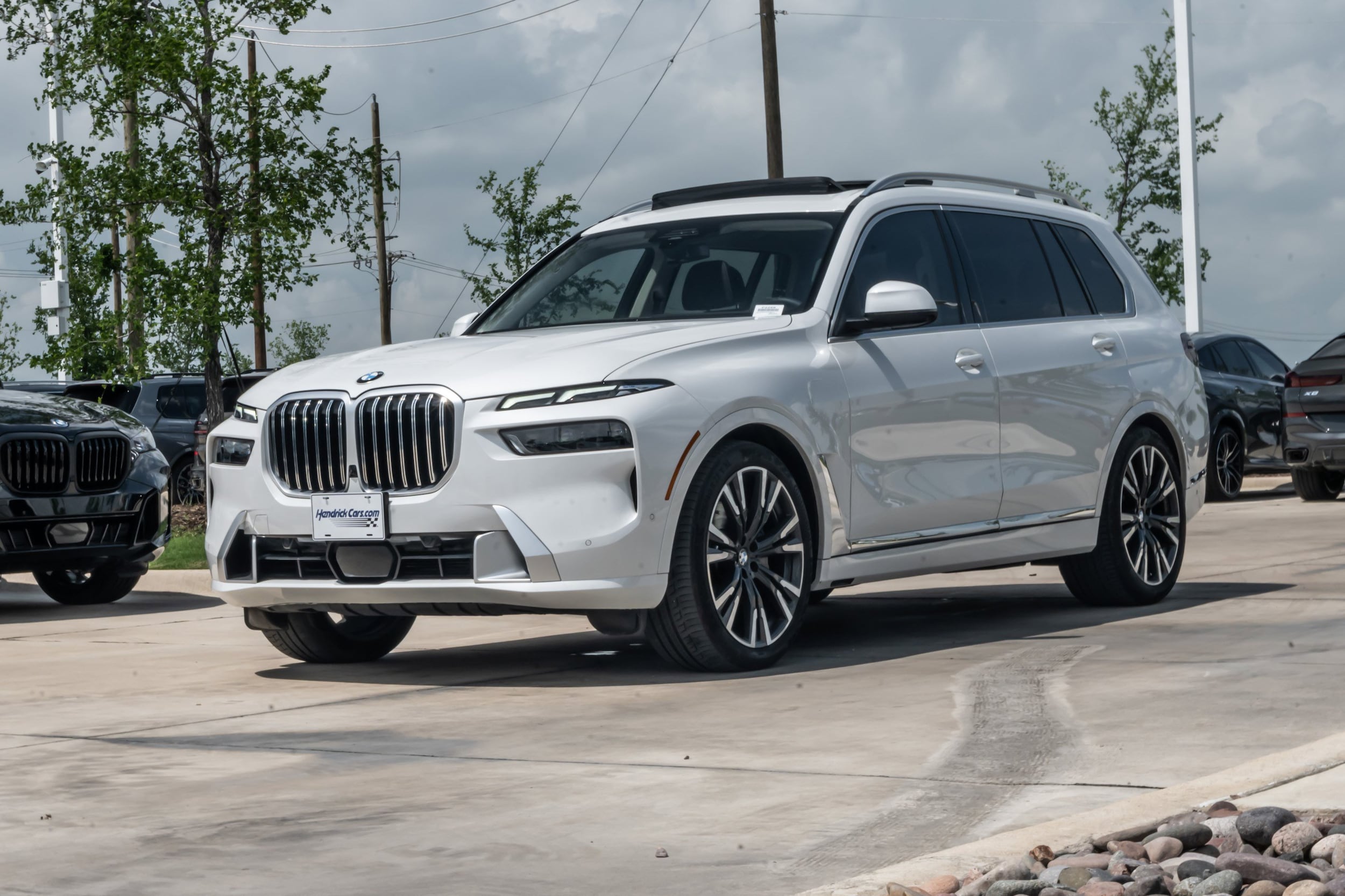 2024 BMW X7 xDrive40i photo 4