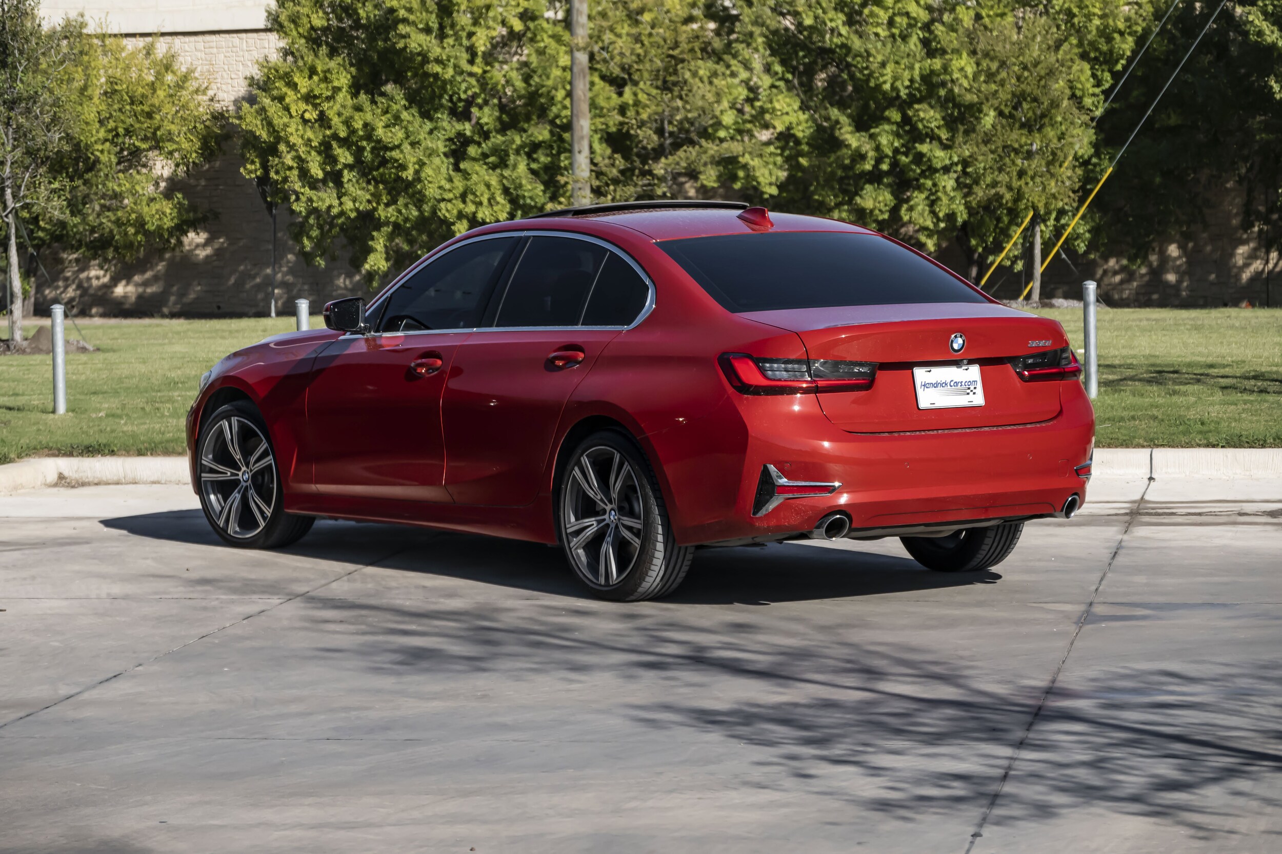 2019 Bmw 330i Sedan photo 2