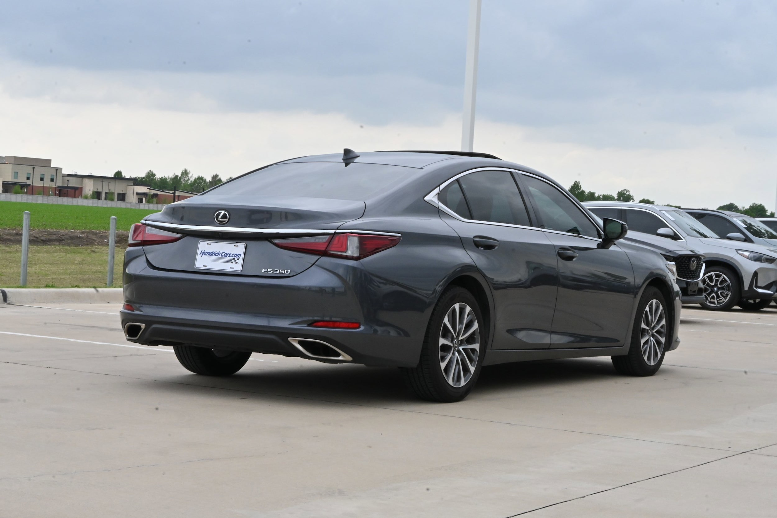 2022 LEXUS ES 350 Premium photo 3