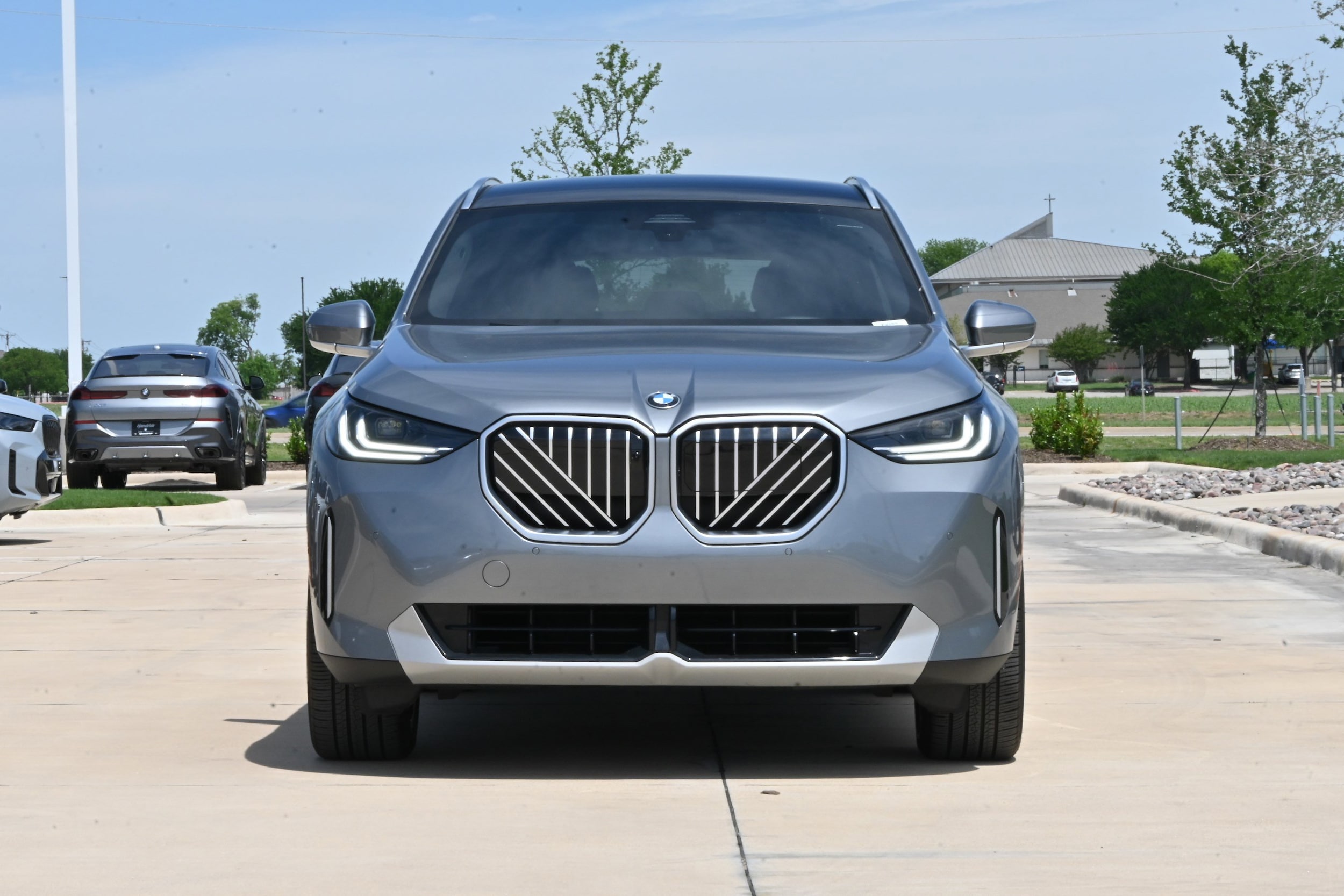 2025 BMW X3 30 xDrive photo 2