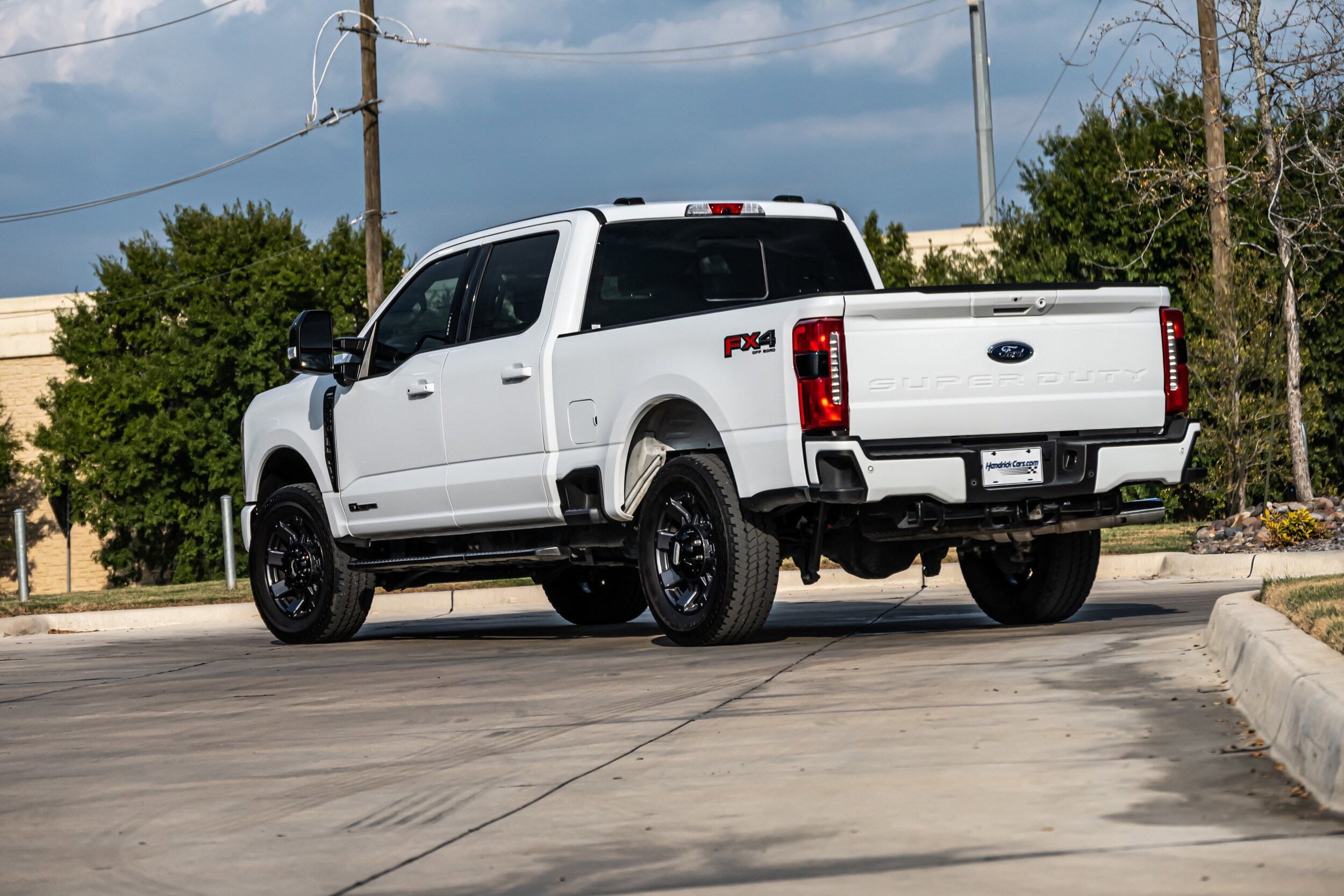 2024 Ford F-250 Lariat photo 2