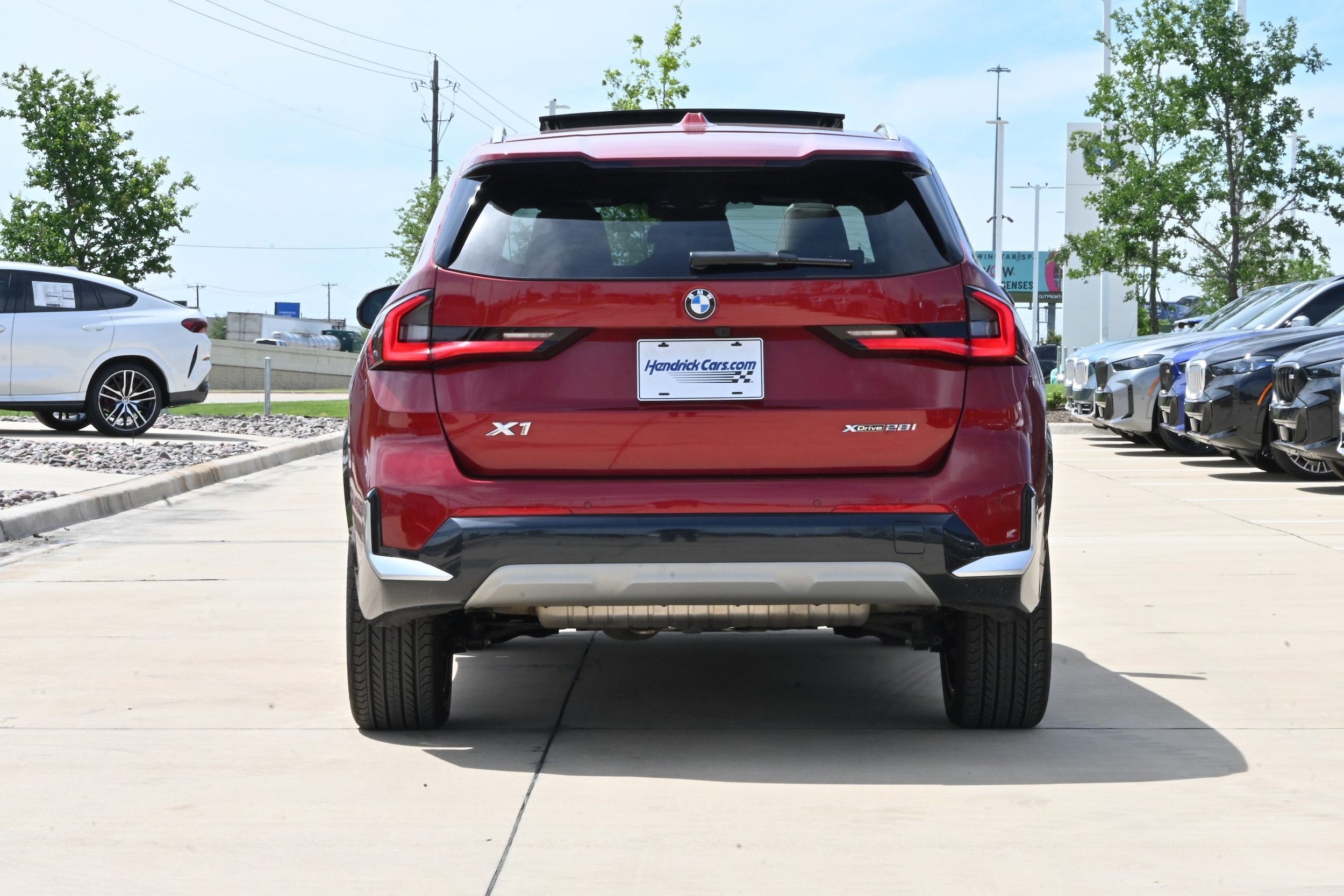 2026 BMW X1 xDrive28i photo 3