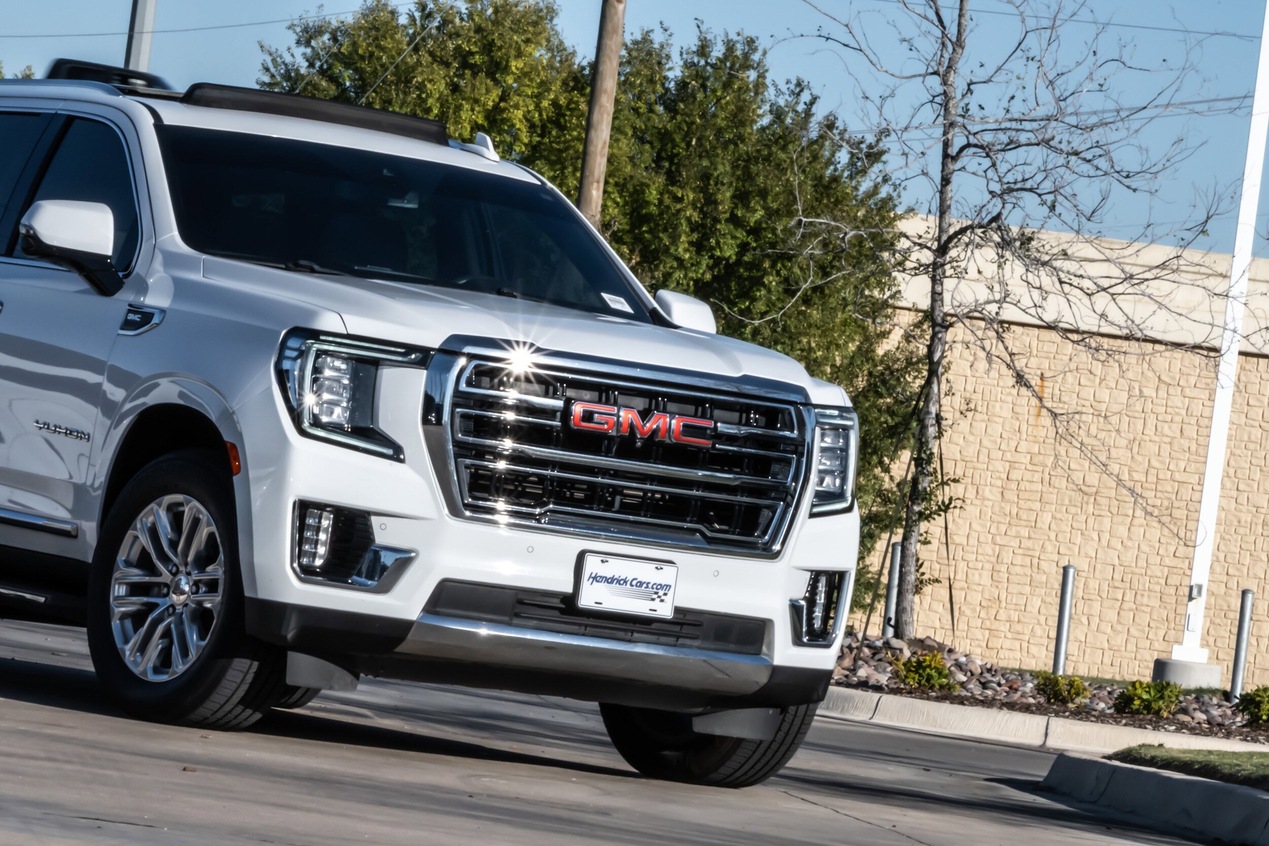 2021 Gmc Yukon SLT photo 3