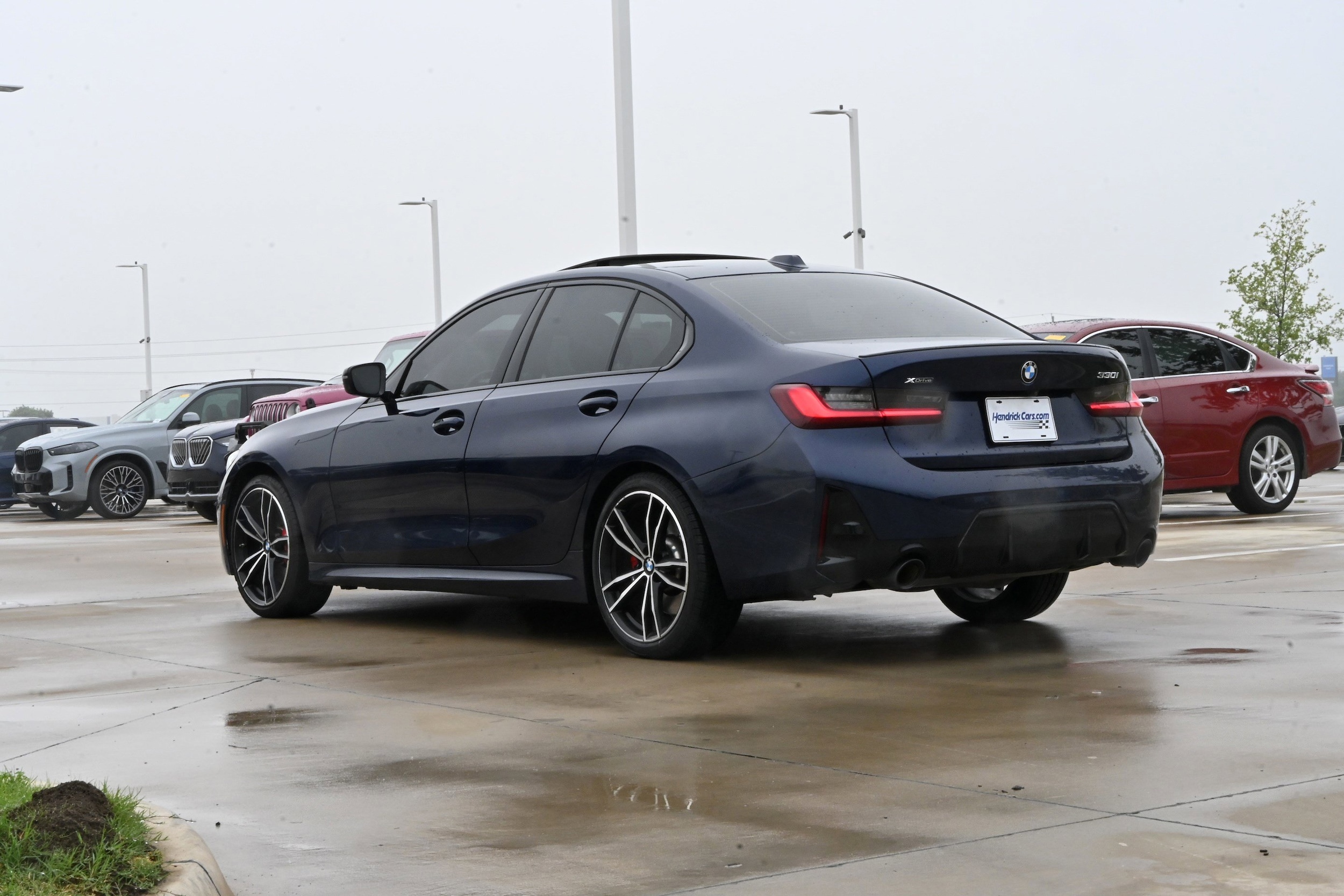 2023 BMW 3 Series 330i xDrive photo 5