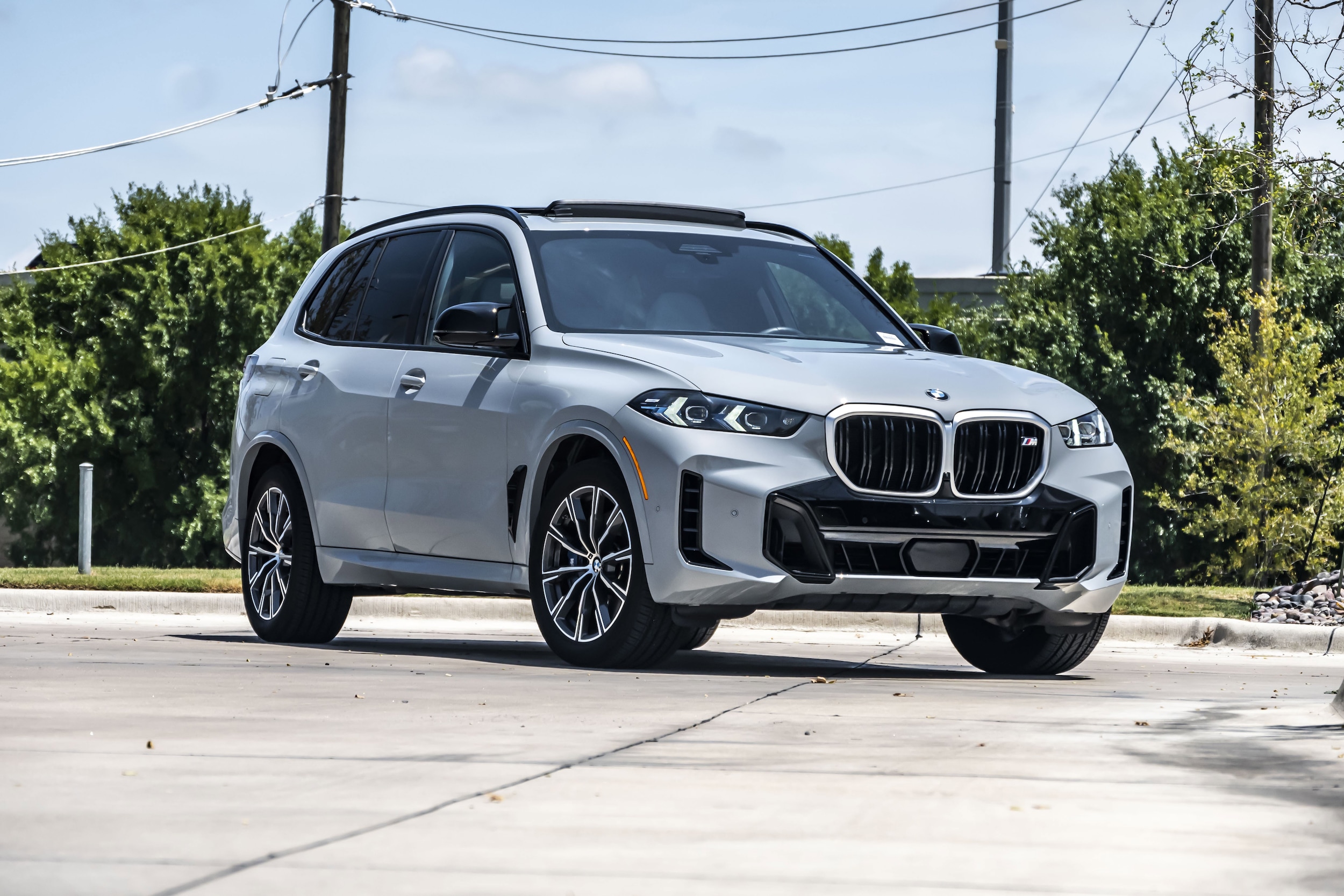 2025 BMW X5 M60i